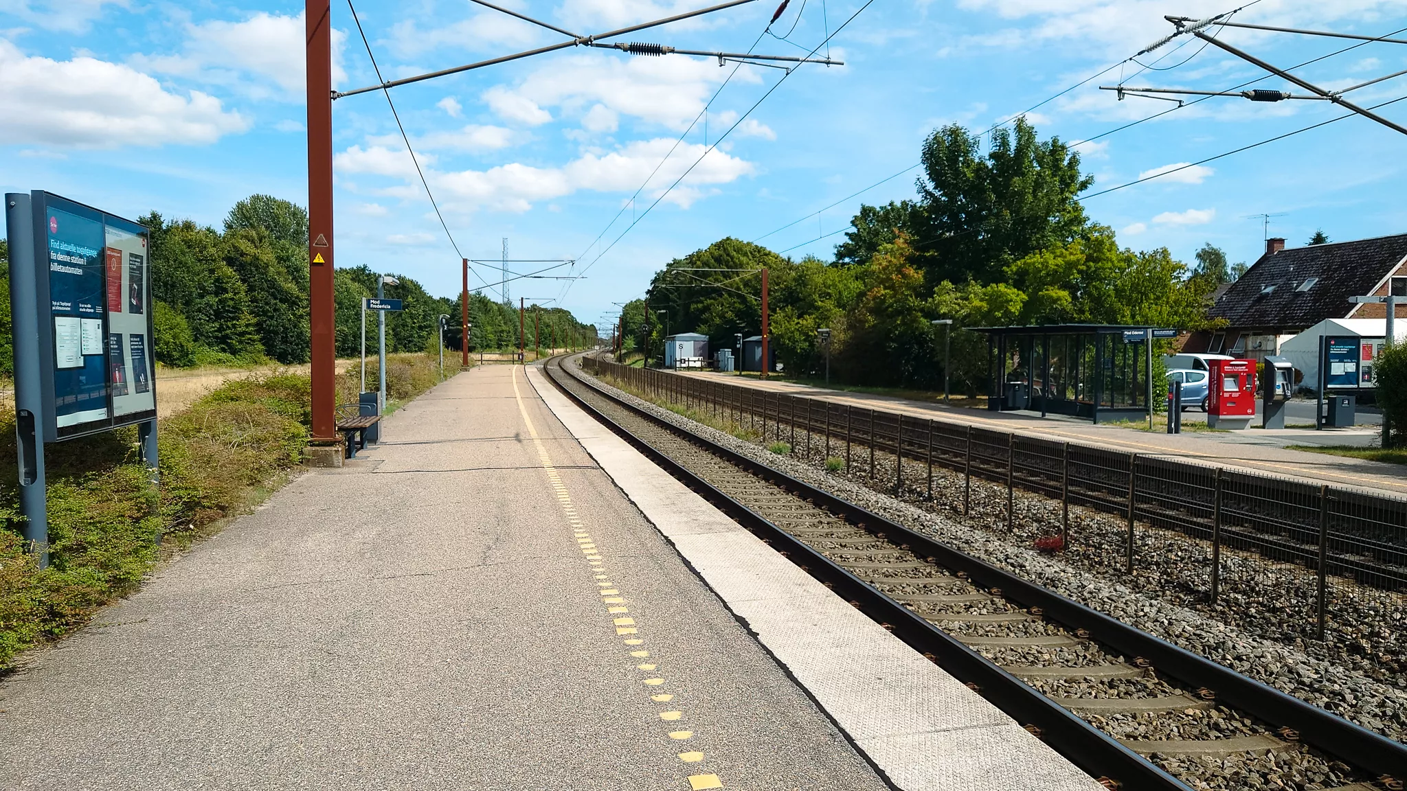 Billede af Holmstrup Trinbræt. Billede af Holmstrup Trinbræt.