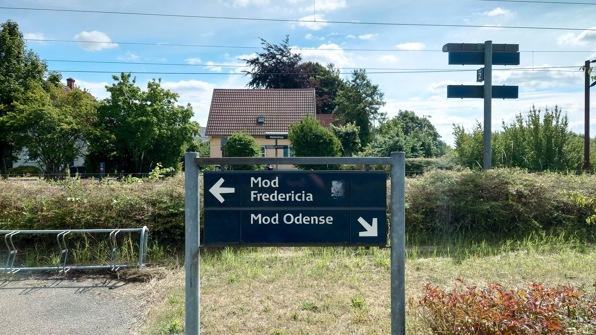 Billede af Holmstrup Trinbræt. Billede af Holmstrup Trinbræt.