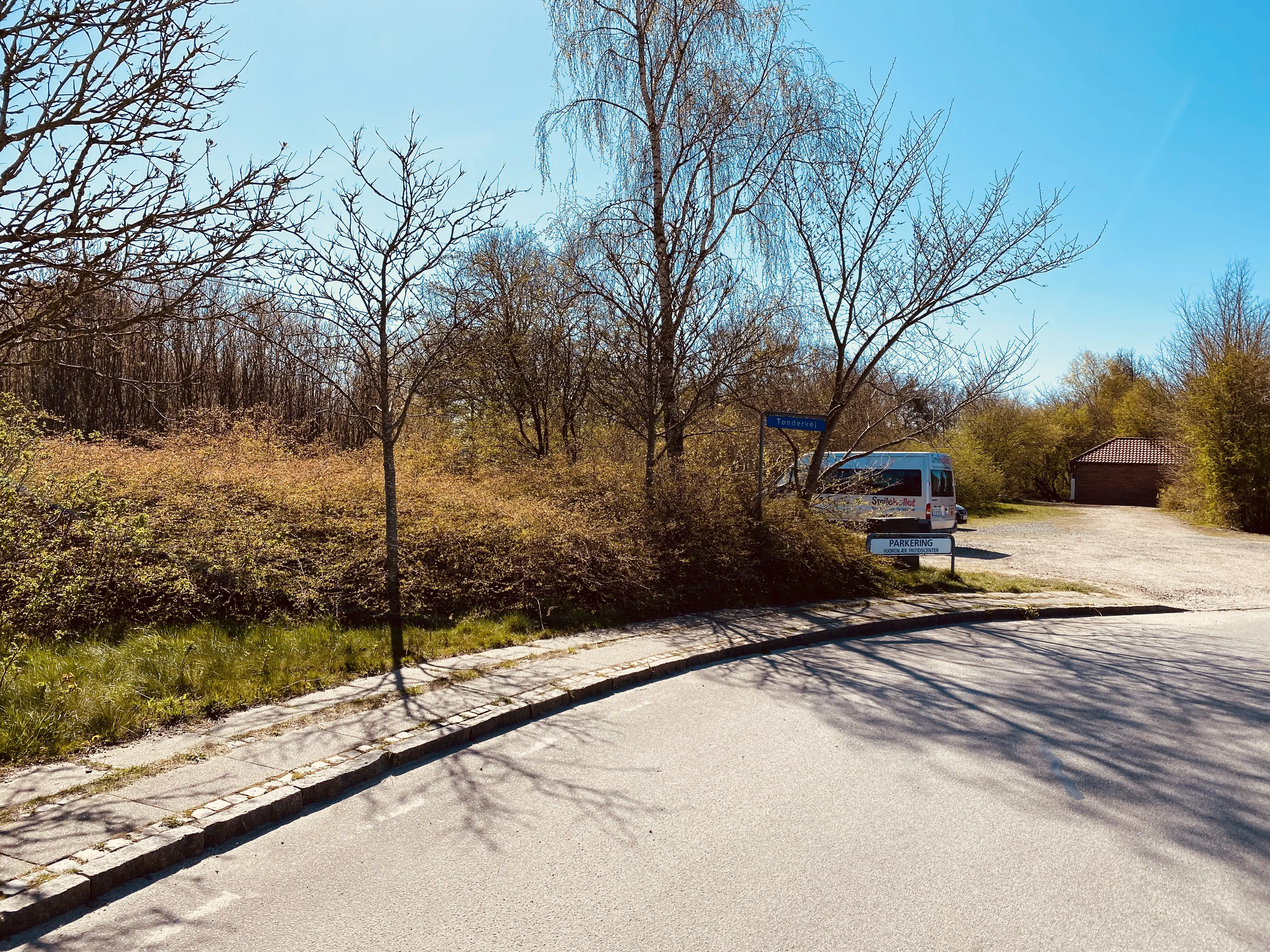 Billede af Hjordkær Holdeplads, som er nedrevet, men den har ligget her.