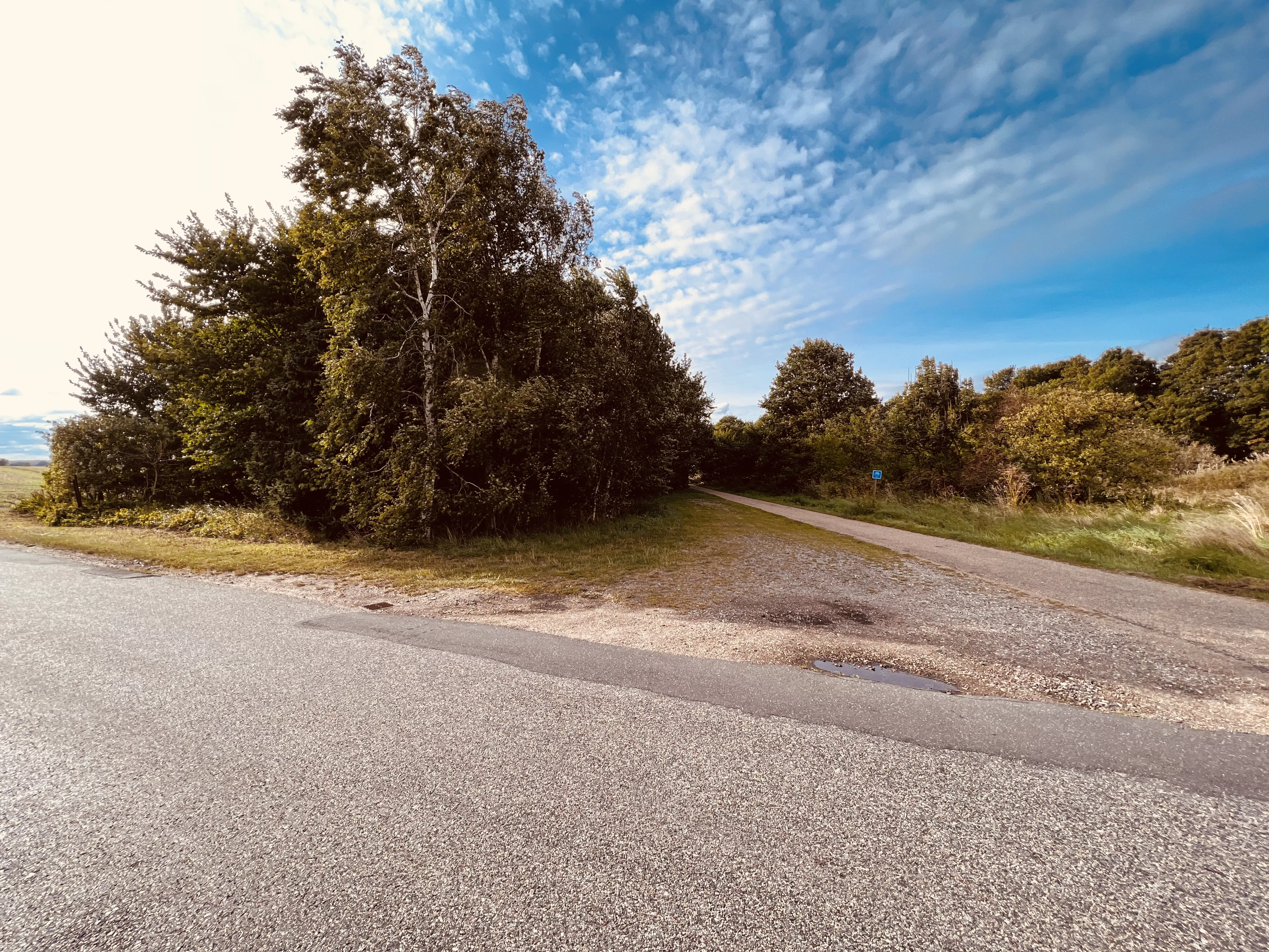 Billede af Komdrup Trinbræt - Trinbræt er nedrevet, men Komdrup Trinbræt har ligget her. Billede af Komdrup Trinbræt - Trinbræt er nedrevet, men Komdrup Trinbræt har ligget her.