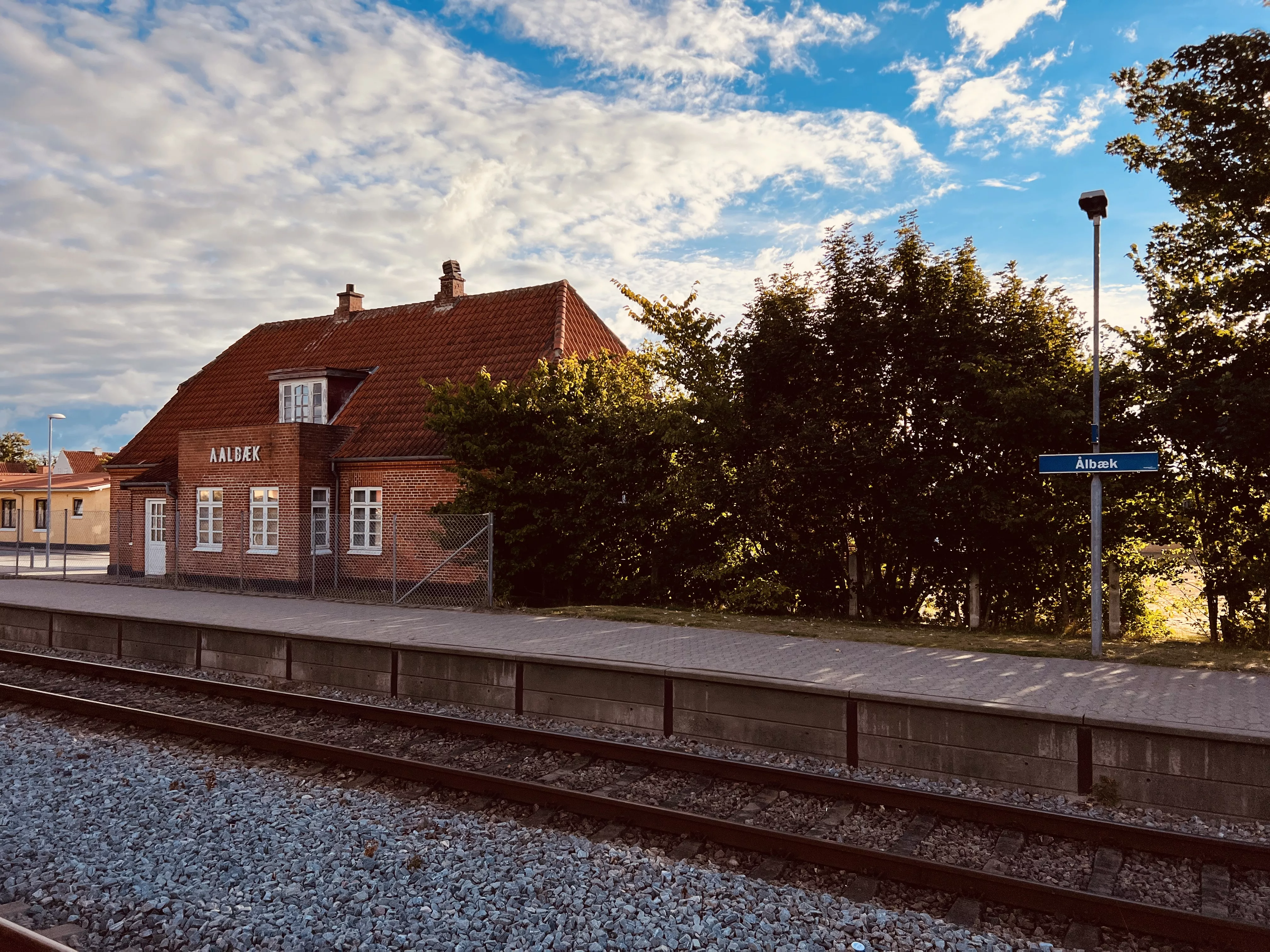 Billede af Ålbæk Station.