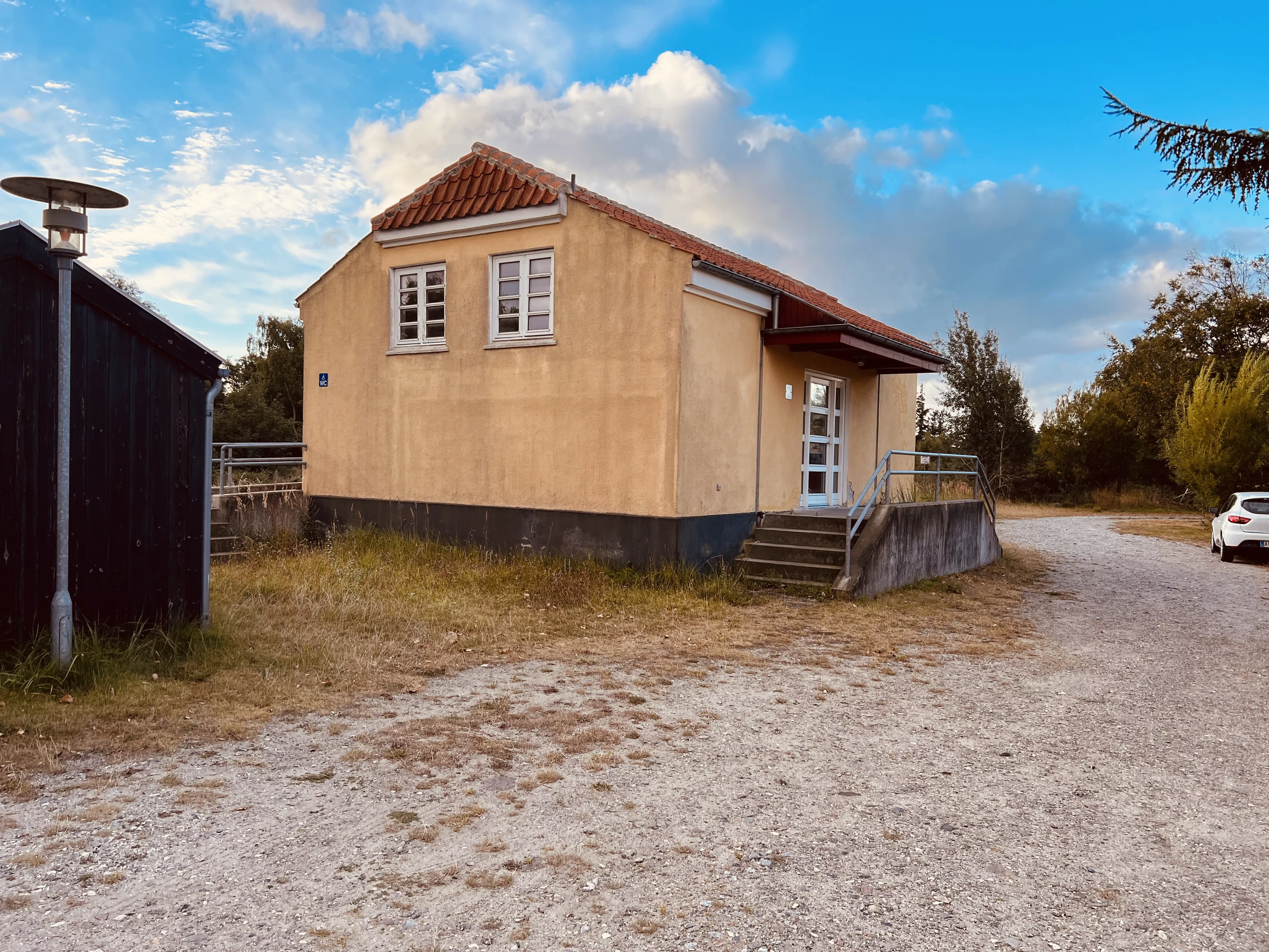 Billede af Hulsig Stations varehus. Billede af Hulsig Stations varehus.