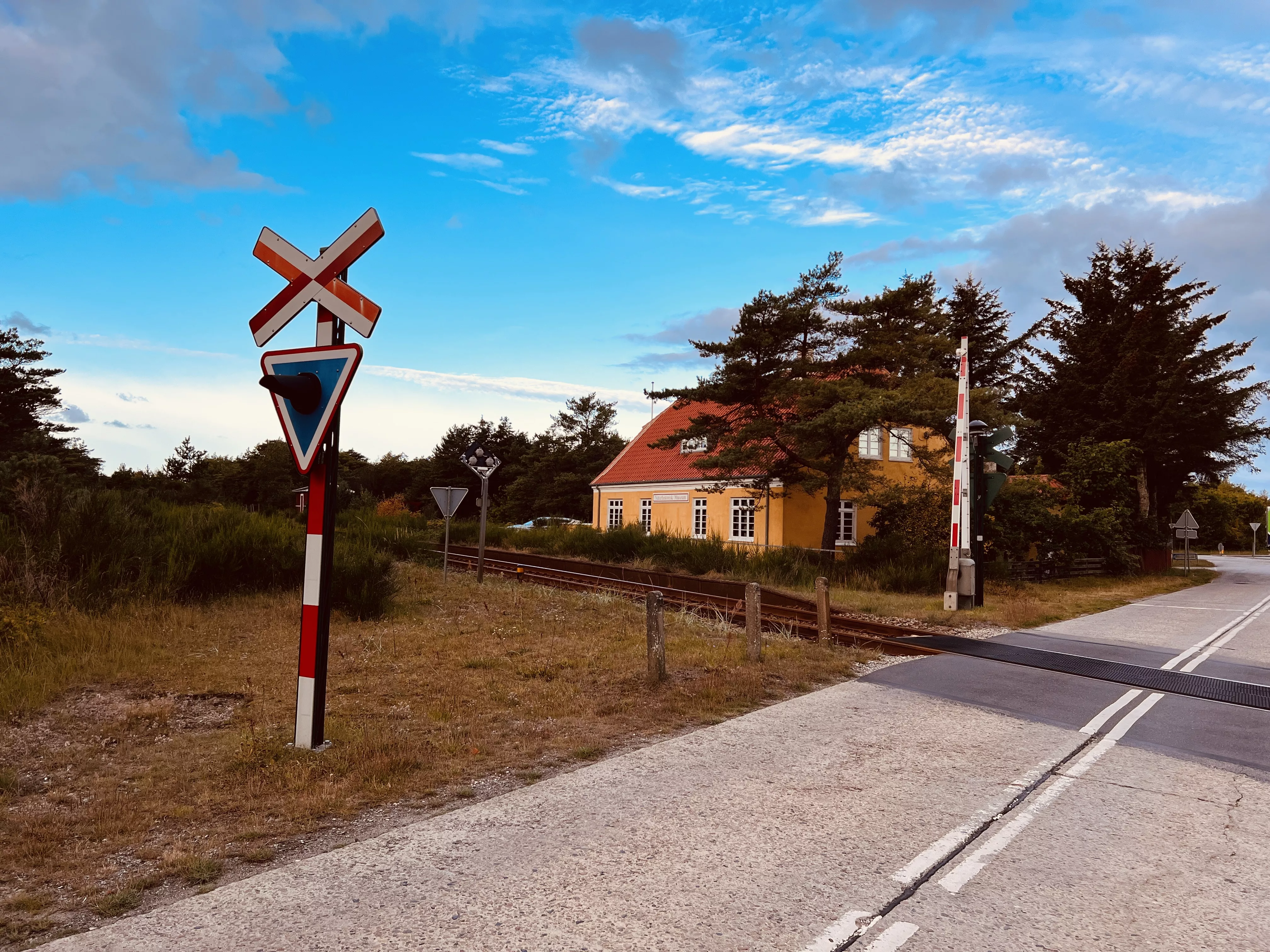 Billede af Højen Station. Billede af Højen Station.