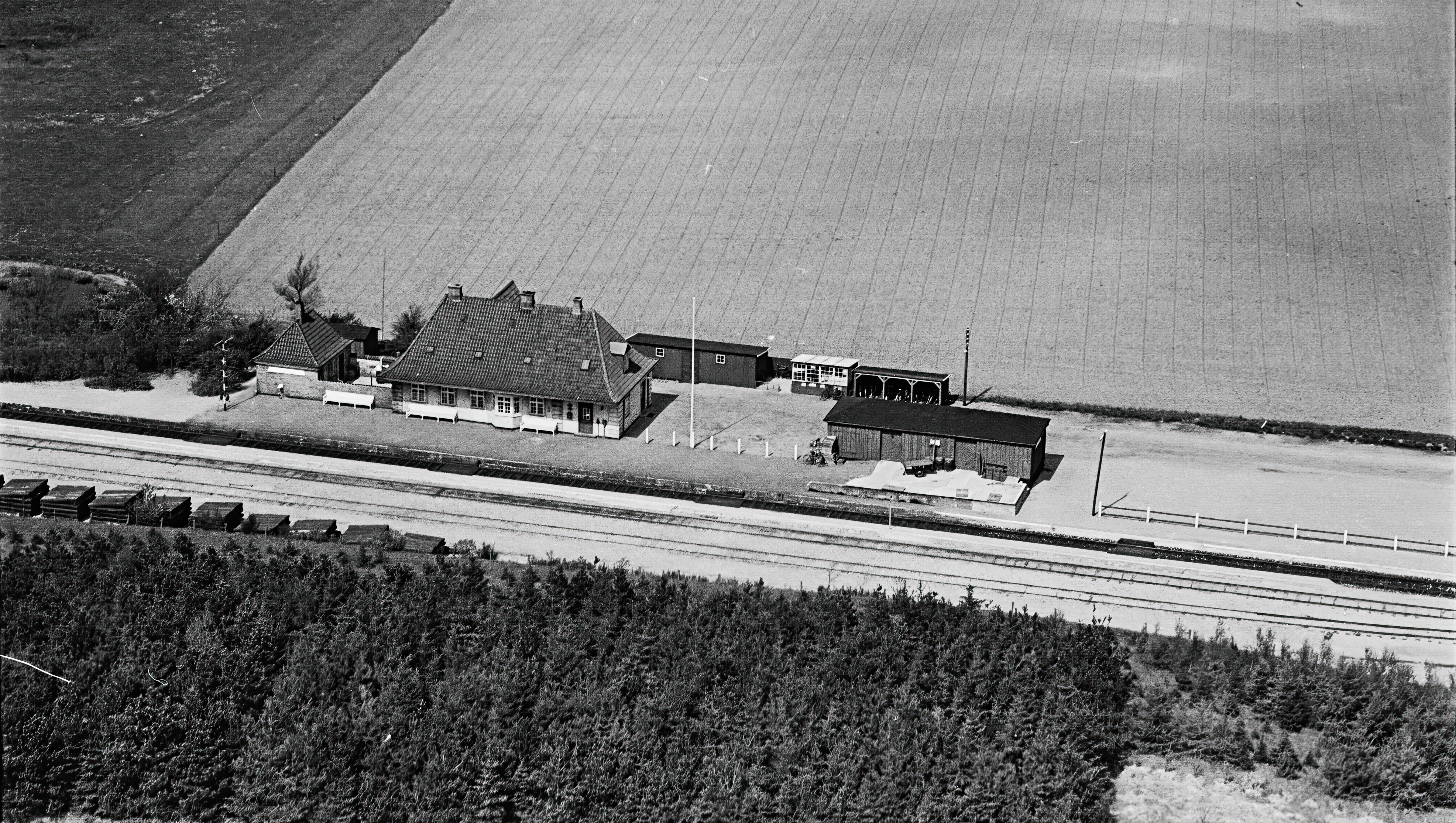 Billede af Melby Station. Billede af Melby Station.