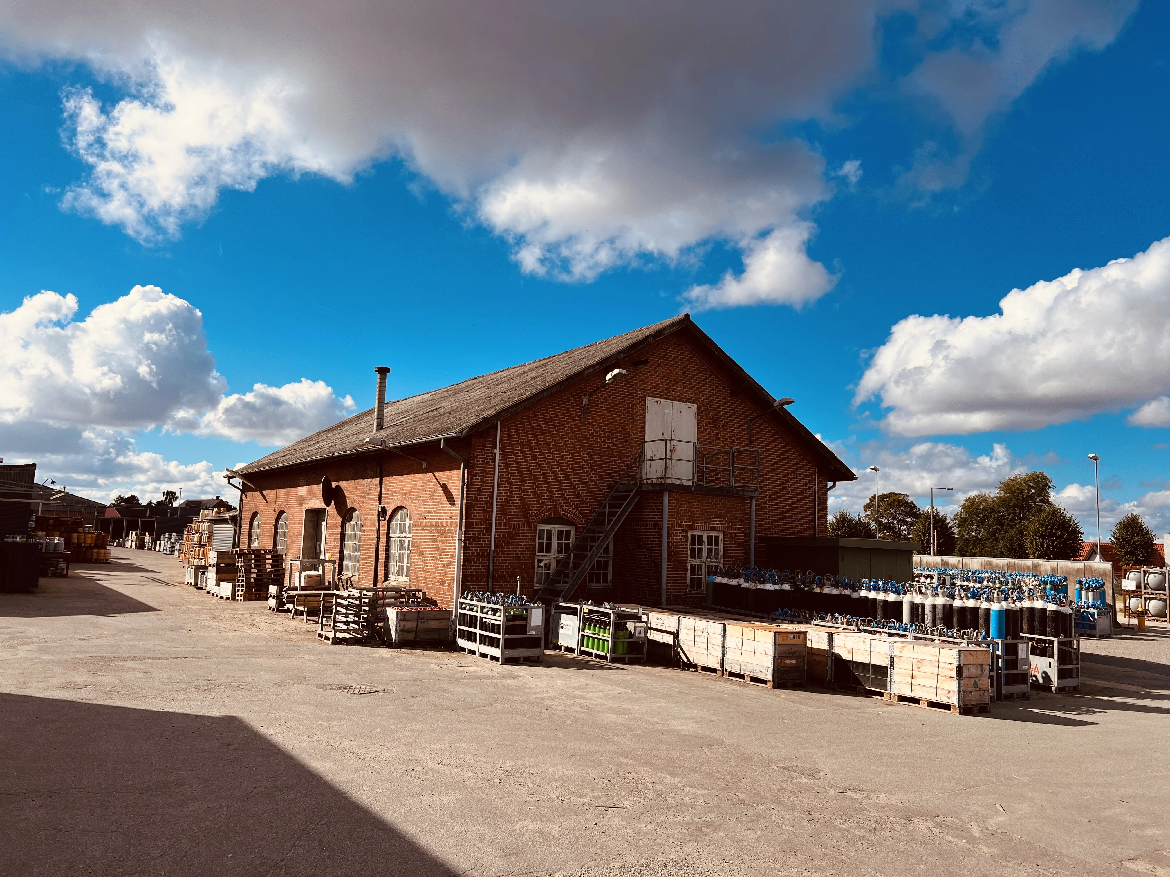 Billede af Middelfart Stations remise. Billede af Middelfart Stations remise.