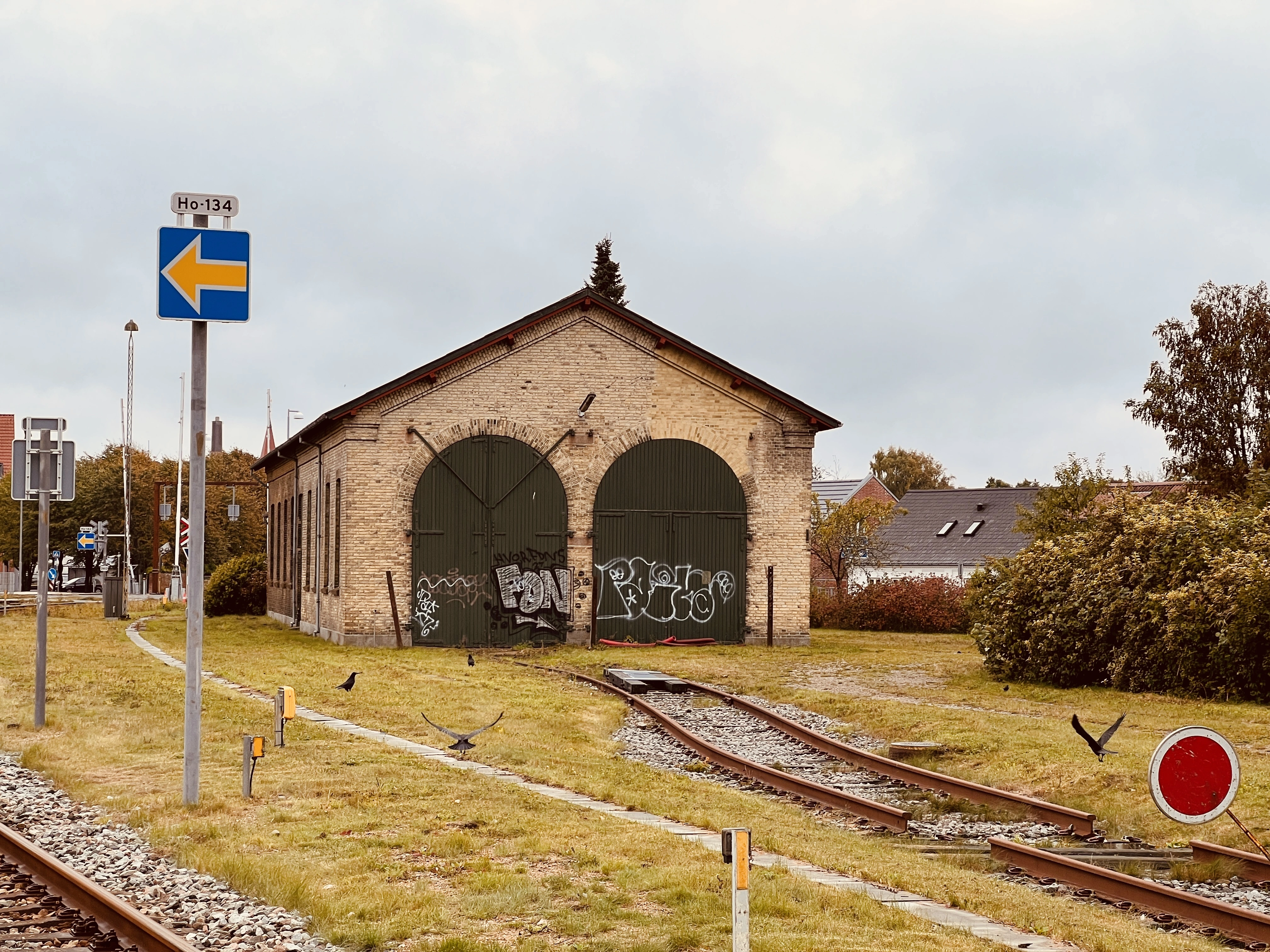 Billede af Holstebro Stations remise. Billede af Holstebro Stations remise.