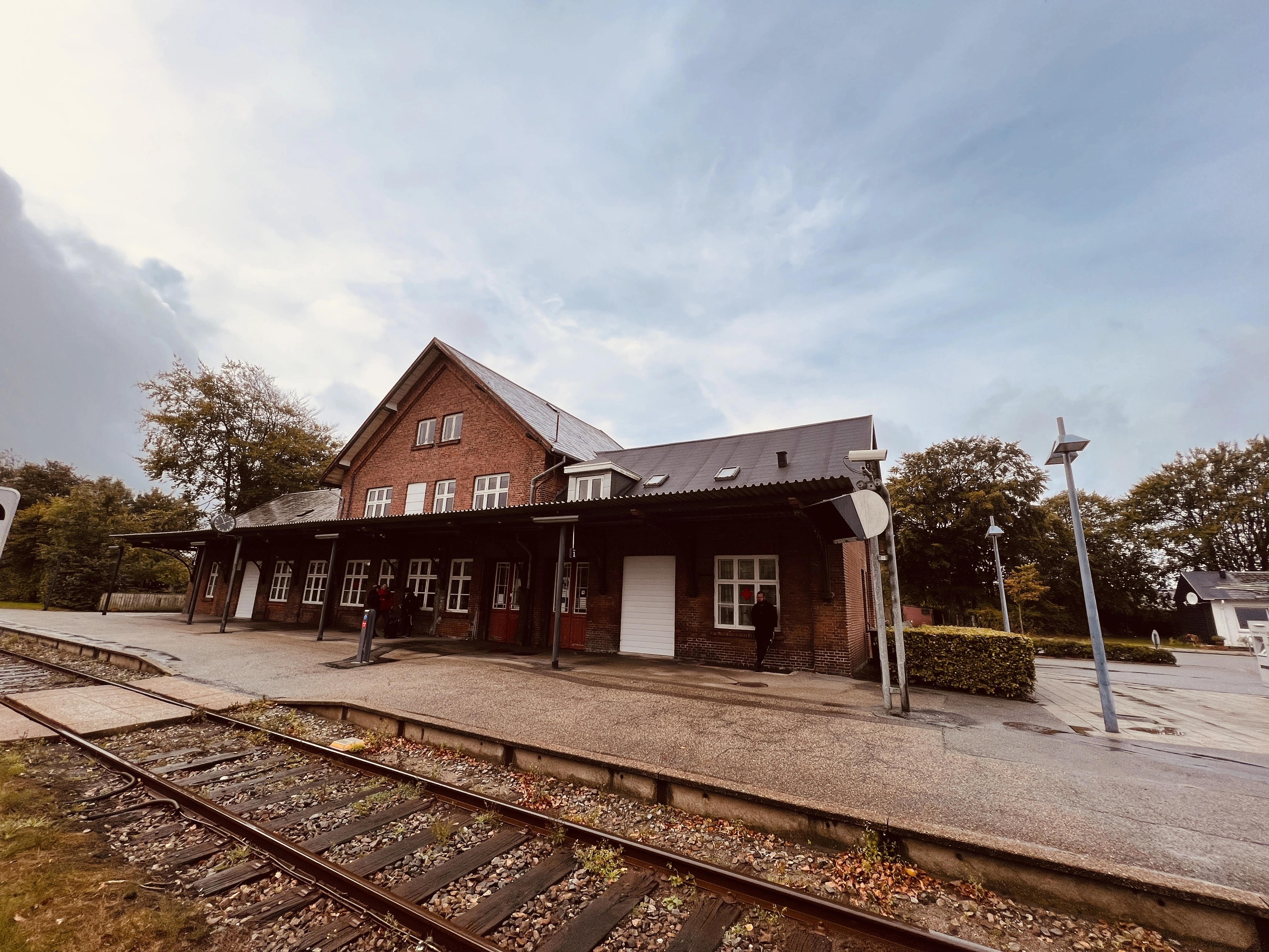 Billede af Vemb Station. Billede af Vemb Station.