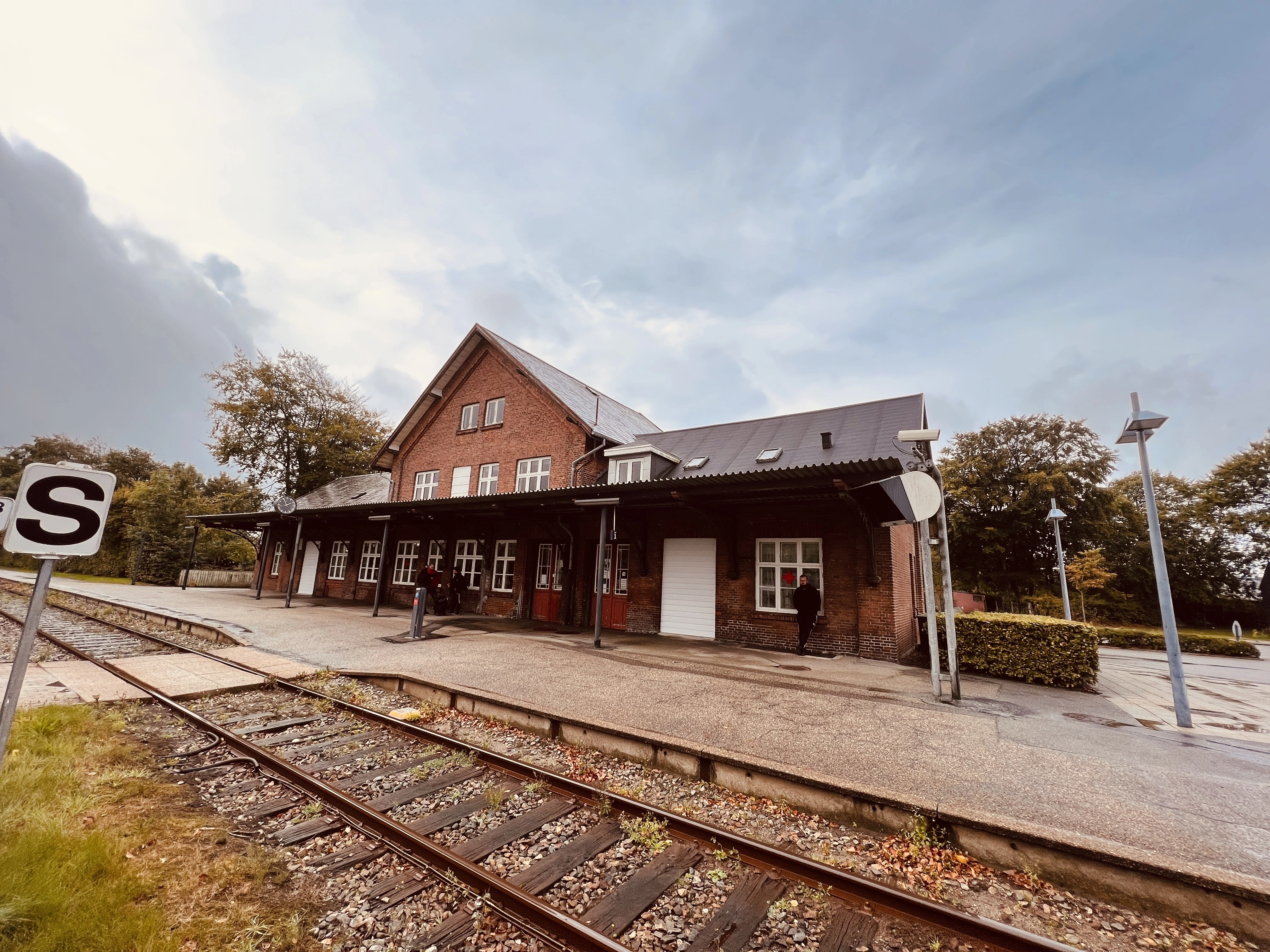 Billede af Vemb Station. Billede af Vemb Station.