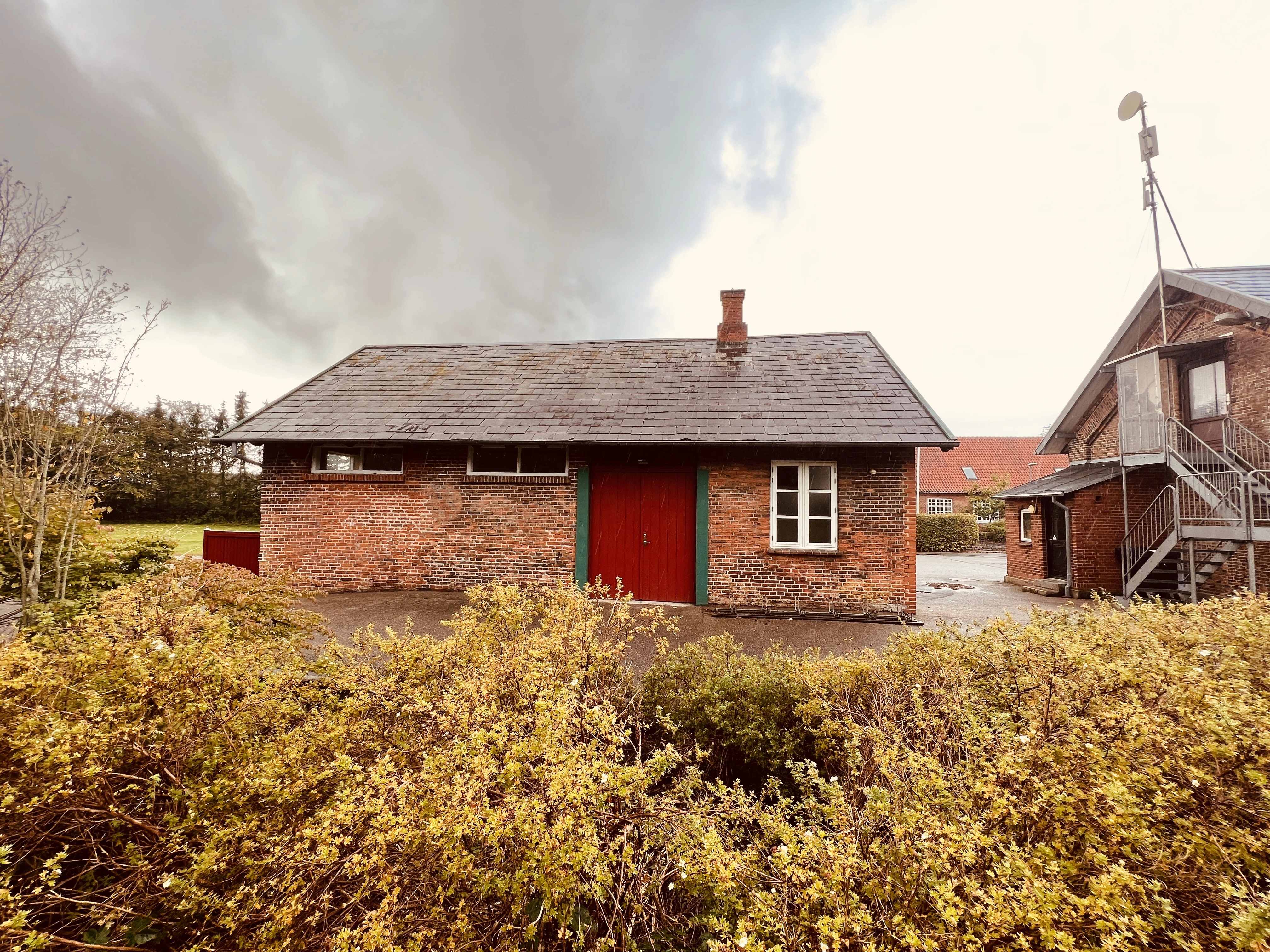 Billede af Tim Stations varehus. Billede af Tim Stations varehus.