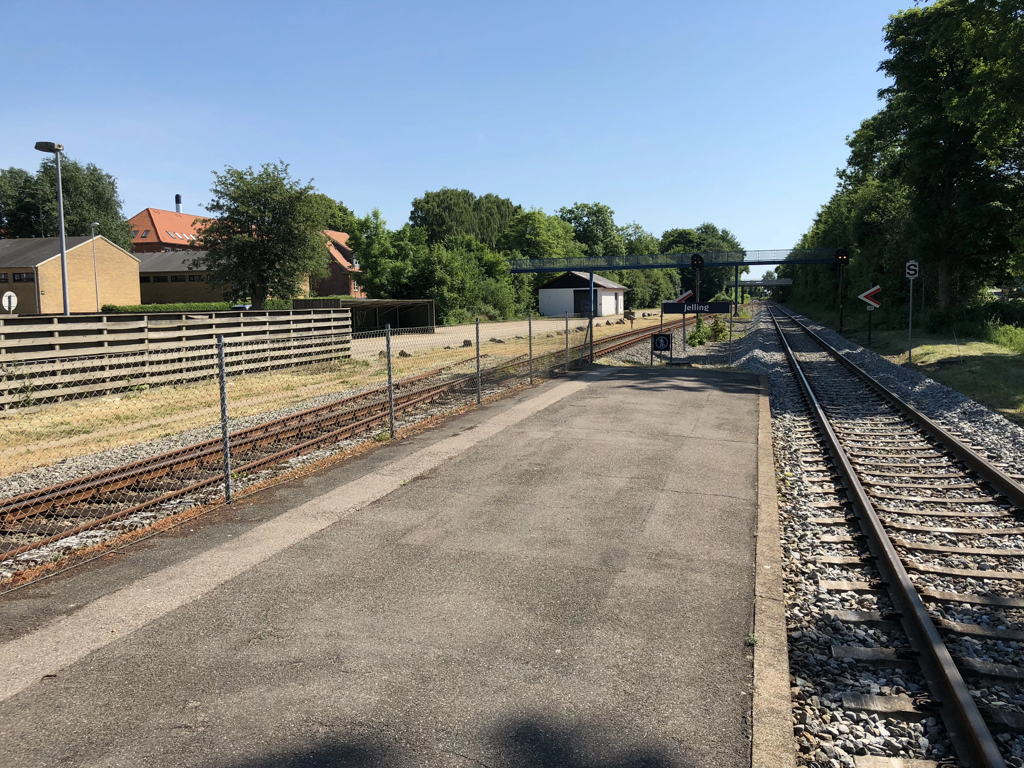 Billede af Jelling Holdeplads med sidespor - Holdeplads med sidespor er nedrevet, men Jelling Holdeplads med sidespor har ligget her.