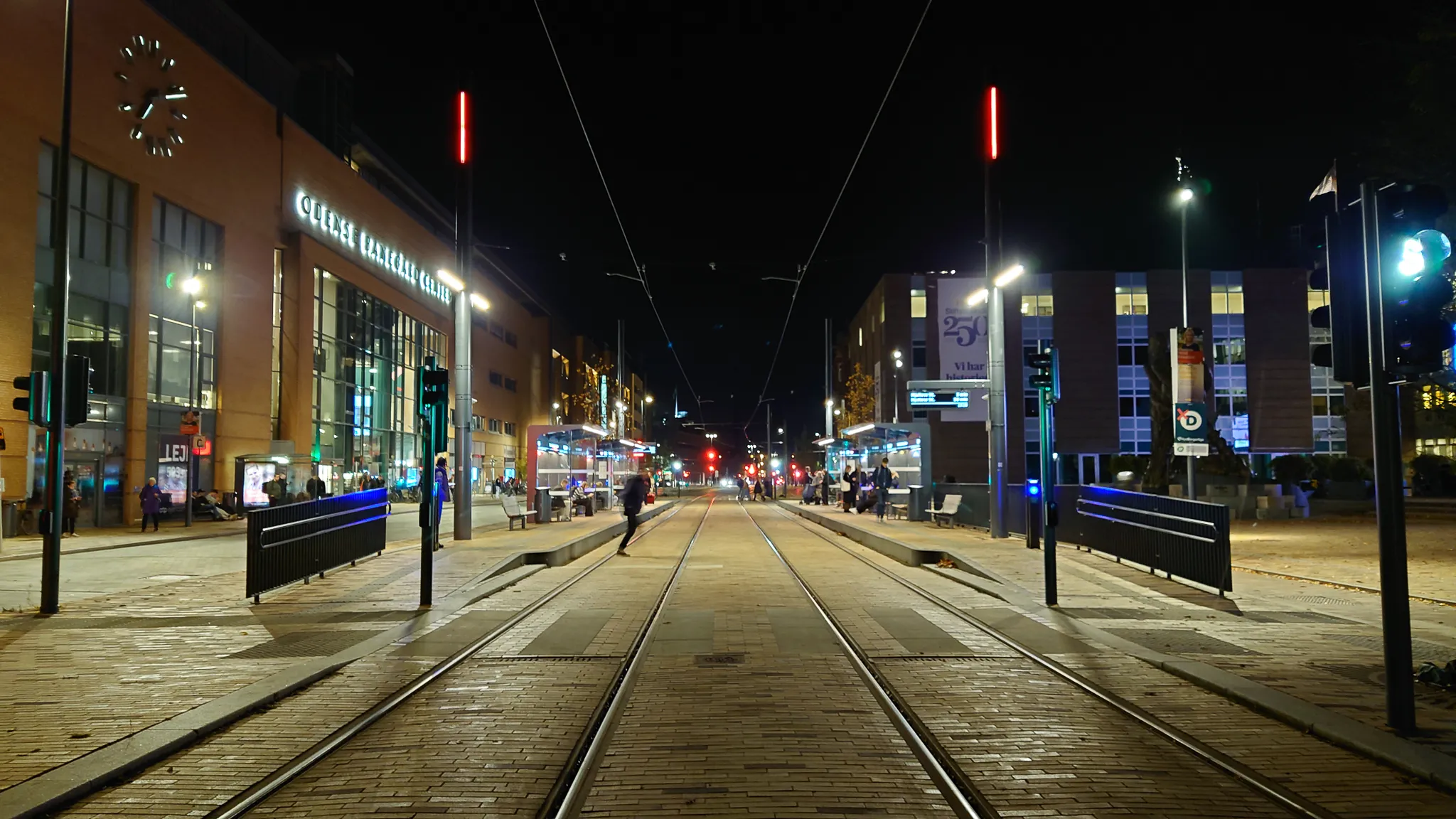 Billede af Odense Banegård Letbanestation. Billede af Odense Banegård Letbanestation.