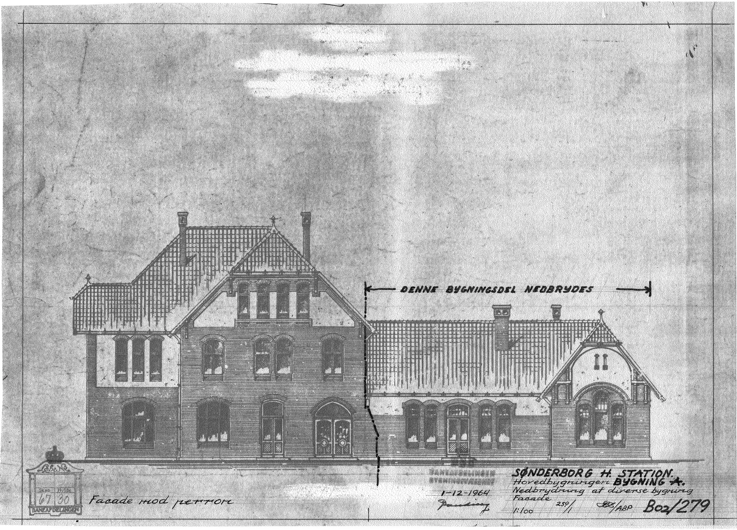 Tegning af Nedbrydning af diverse bygning facade af Sønderborg Hovedbanegård. Tegning af Nedbrydning af diverse bygning facade af Sønderborg Hovedbanegård.