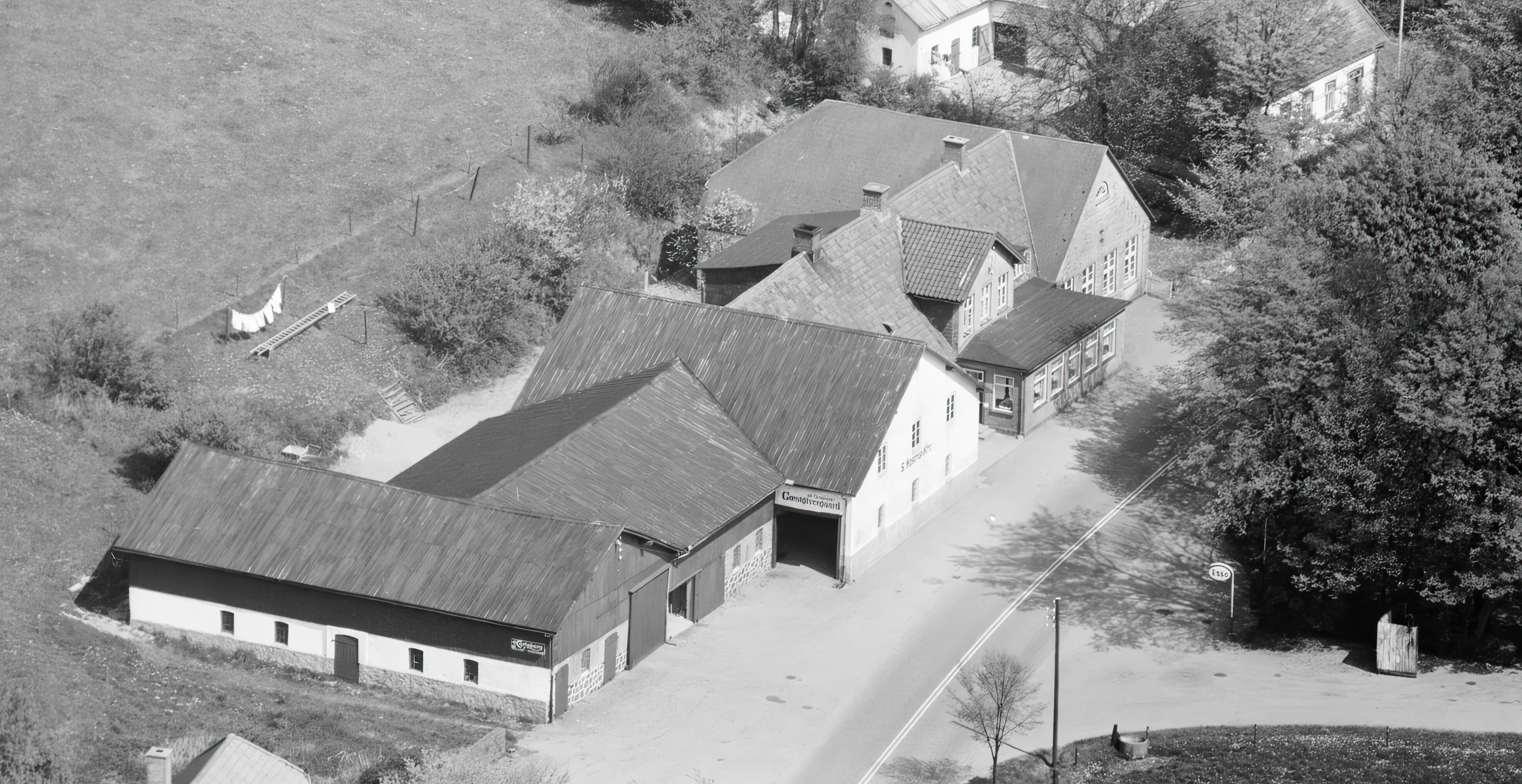 Billede af Sønder Hostrup Stationskro. Billede af Sønder Hostrup Stationskro.