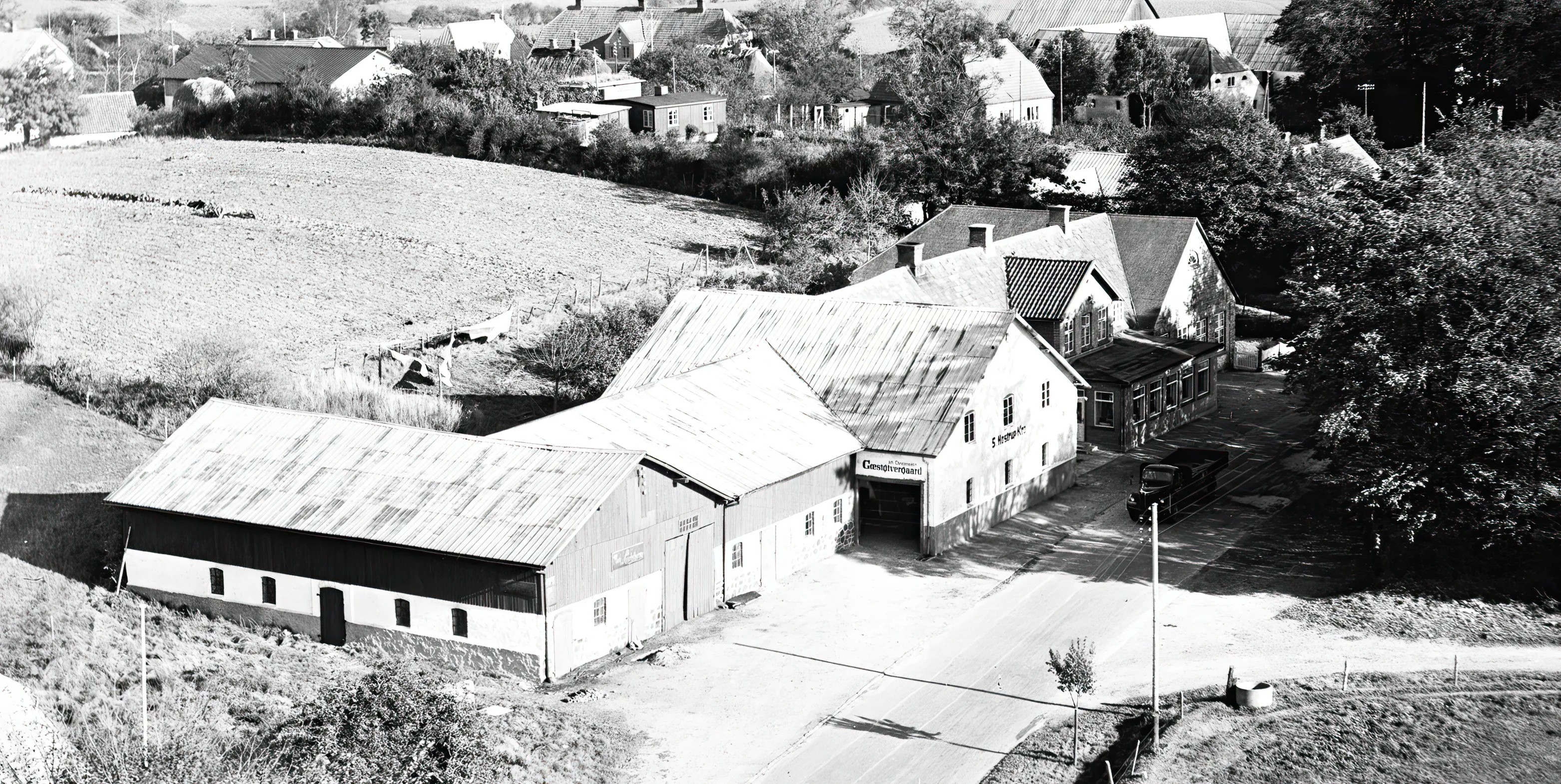 Billede af Sønder Hostrup Stationskro.