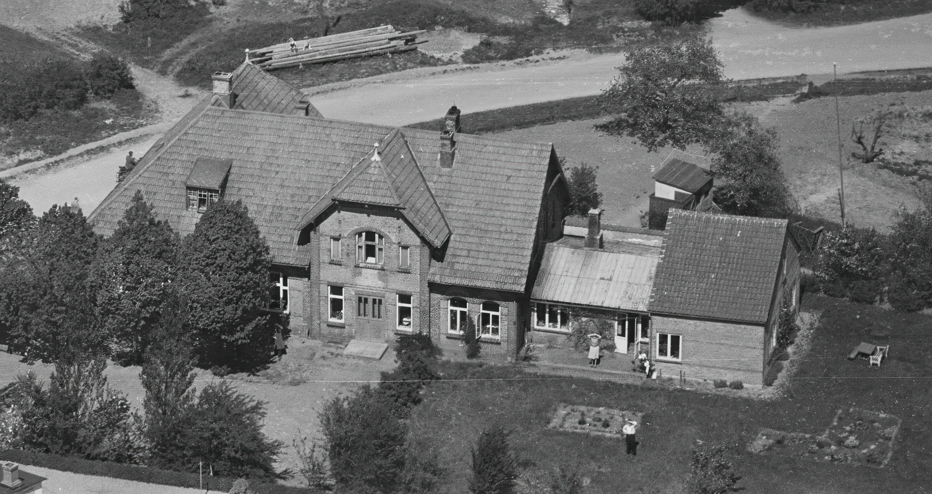 Billede af Hejsager Station. Billede af Hejsager Station.