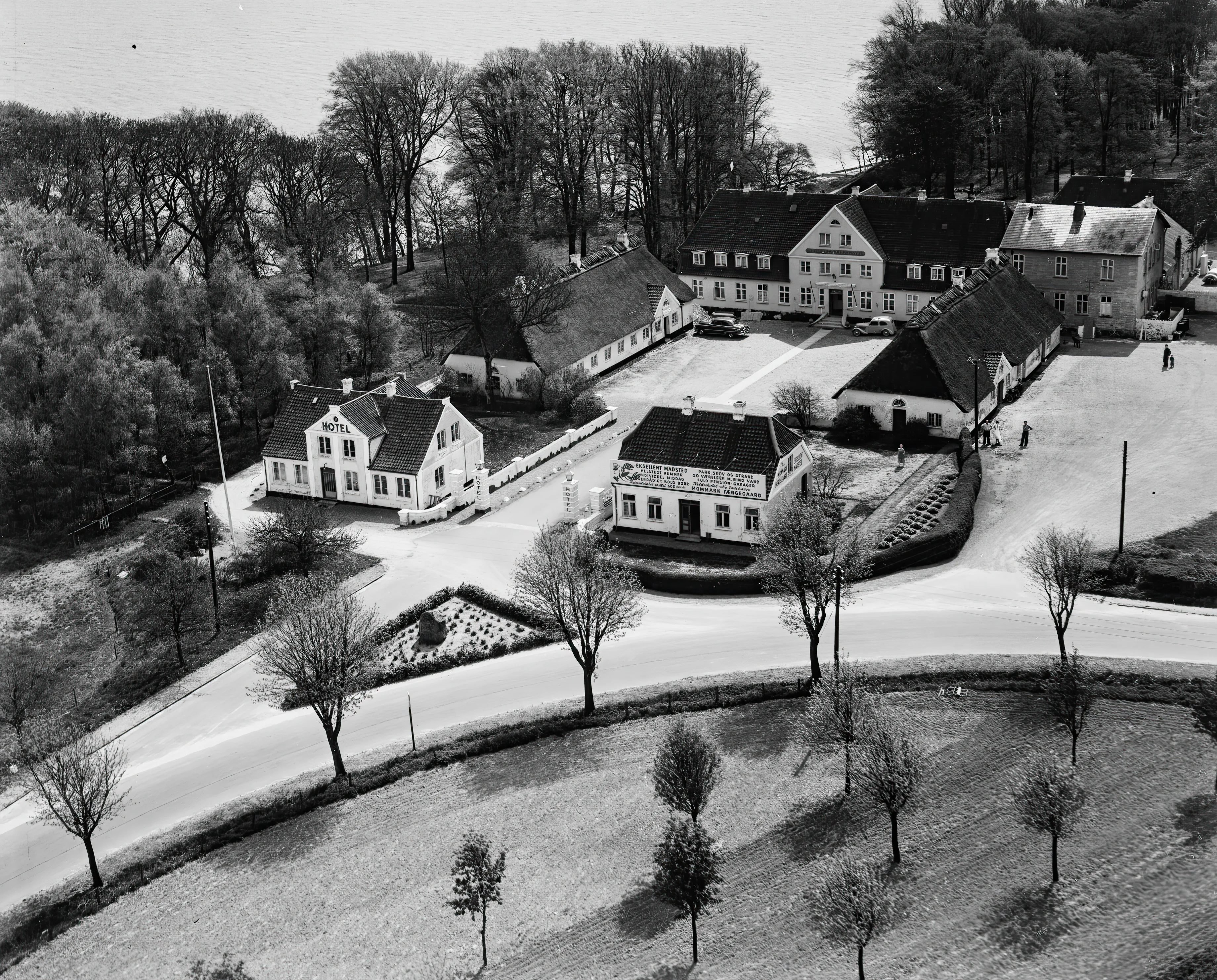 Billede af Mommark Færgegård Stationskro. Billede af Mommark Færgegård Stationskro.