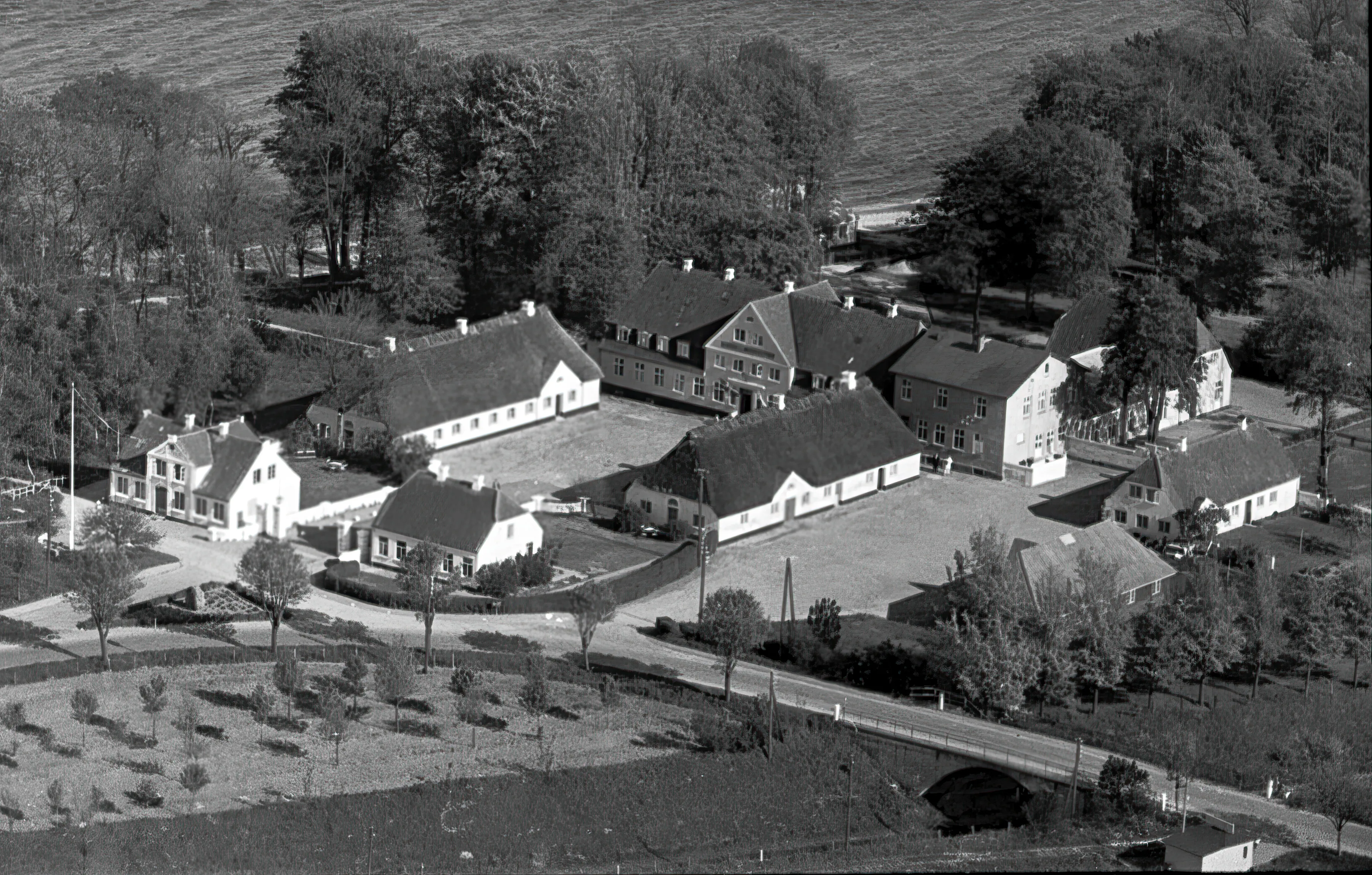 Billede af Mommark Færgegård Stationskro. Billede af Mommark Færgegård Stationskro.