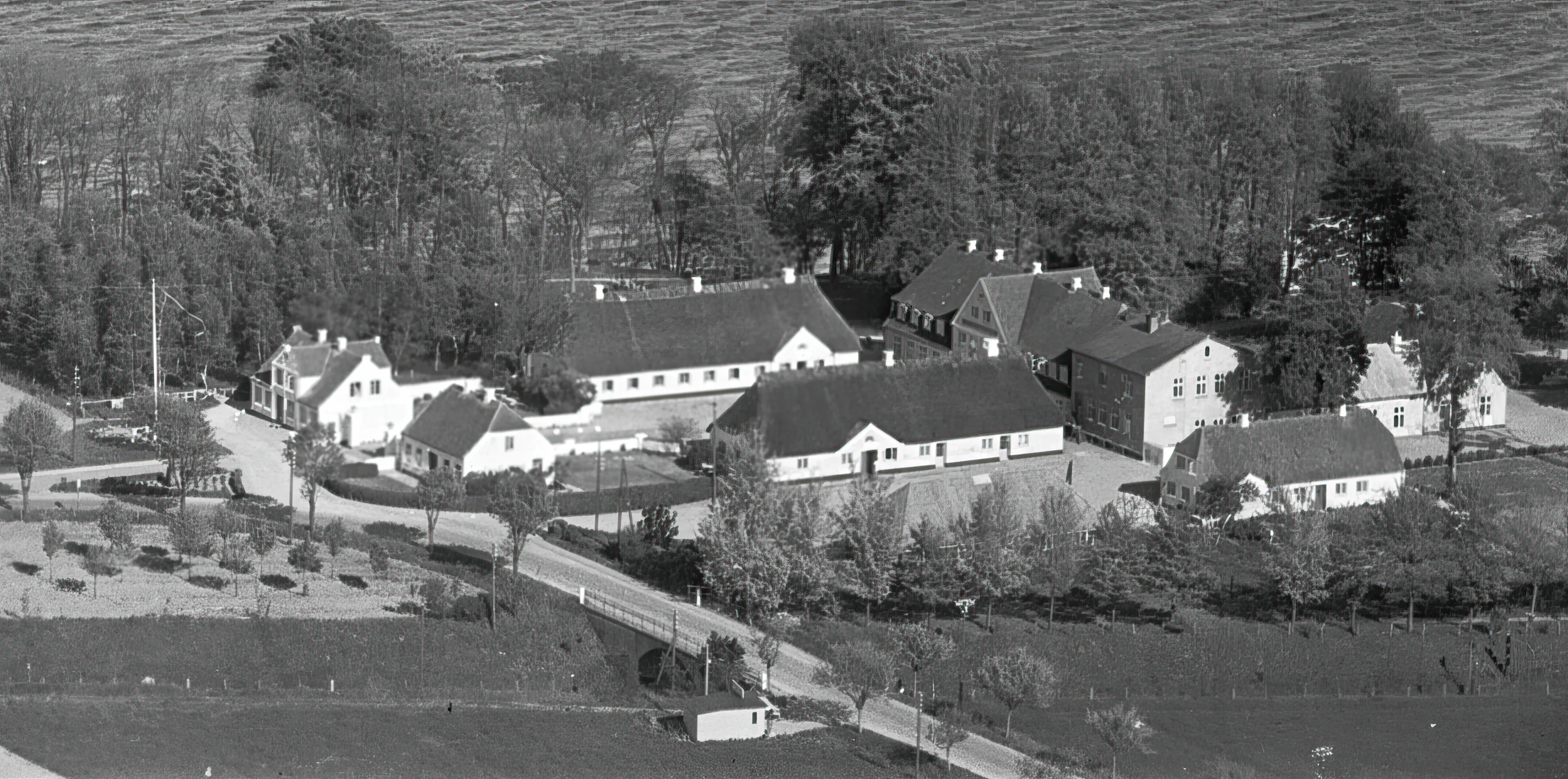 Billede af Mommark Færgegård Stationskro. Billede af Mommark Færgegård Stationskro.