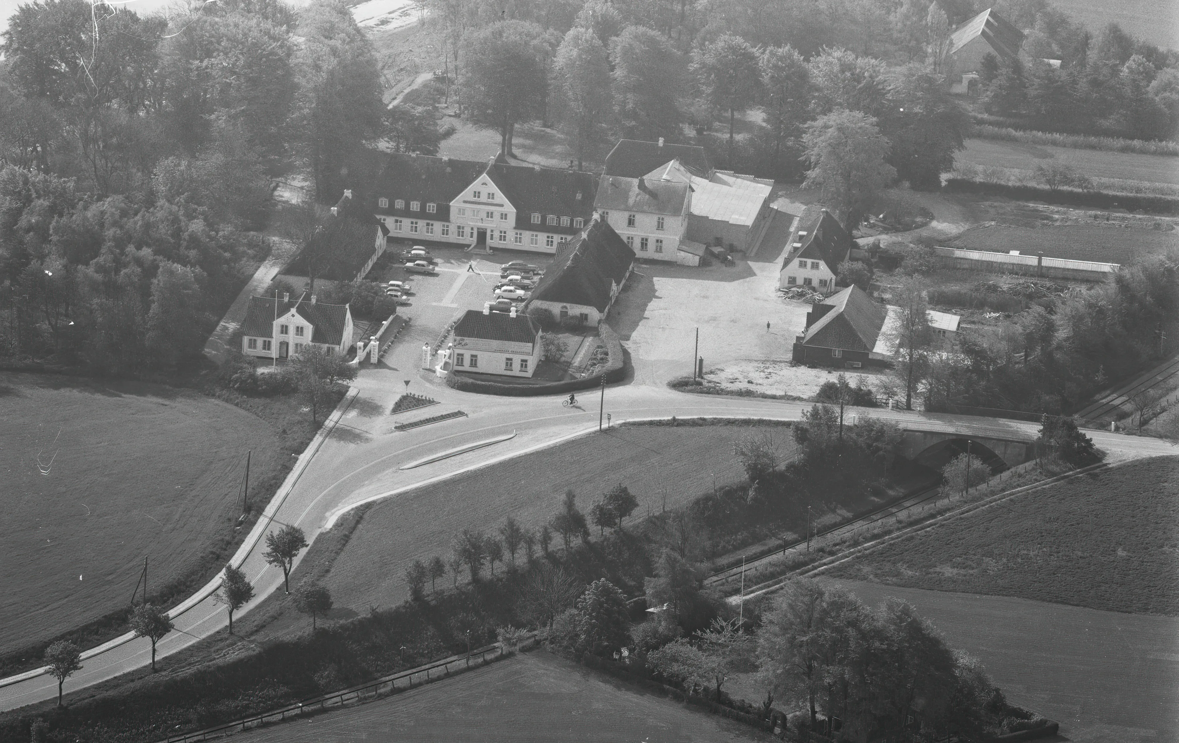Billede af Mommark Færgegård Stationskro. Billede af Mommark Færgegård Stationskro.
