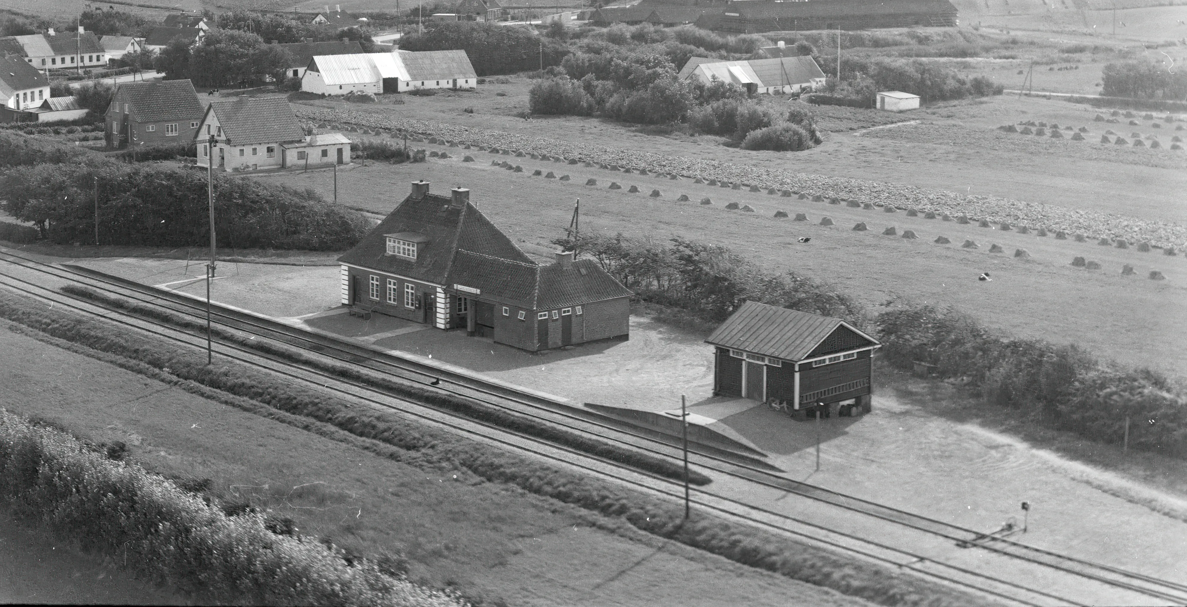Billede af Gjølstrup Station. Billede af Gjølstrup Station.