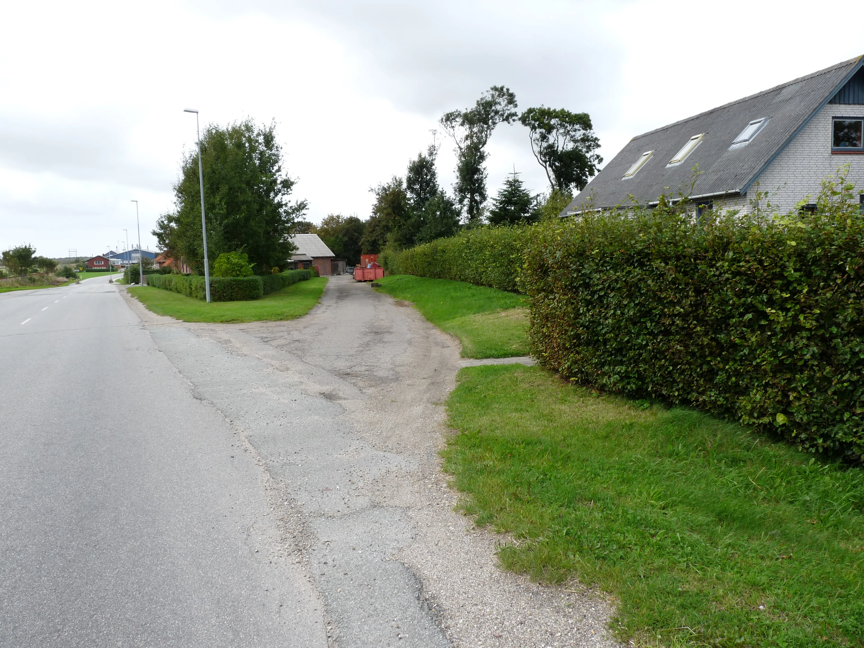 Billede af Landlyst Trinbræt - Trinbræt er nedrevet, men Landlyst Trinbræt har ligget her. Billede af Landlyst Trinbræt - Trinbræt er nedrevet, men Landlyst Trinbræt har ligget her.