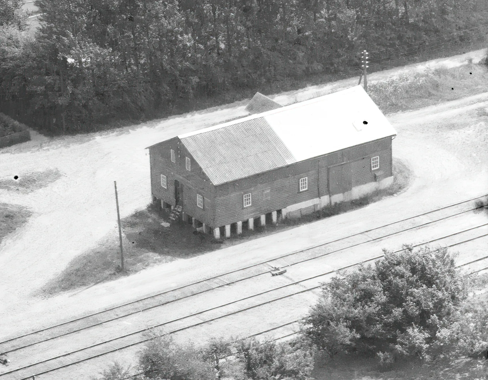 Billede af Skelund Stations varehus.