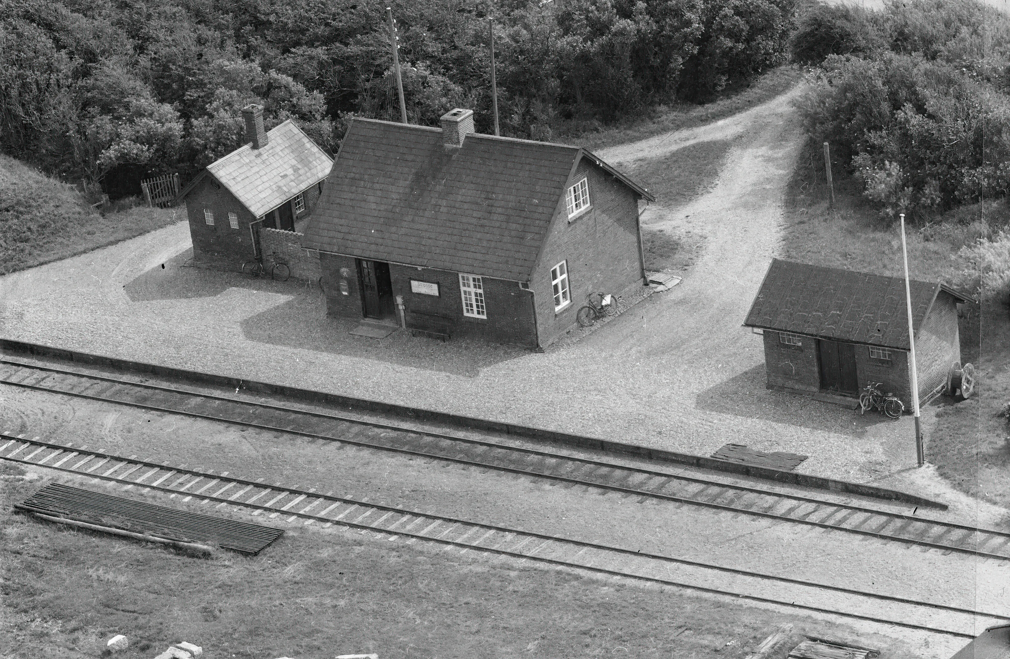 Billede af Strande Station. Billede af Strande Station.