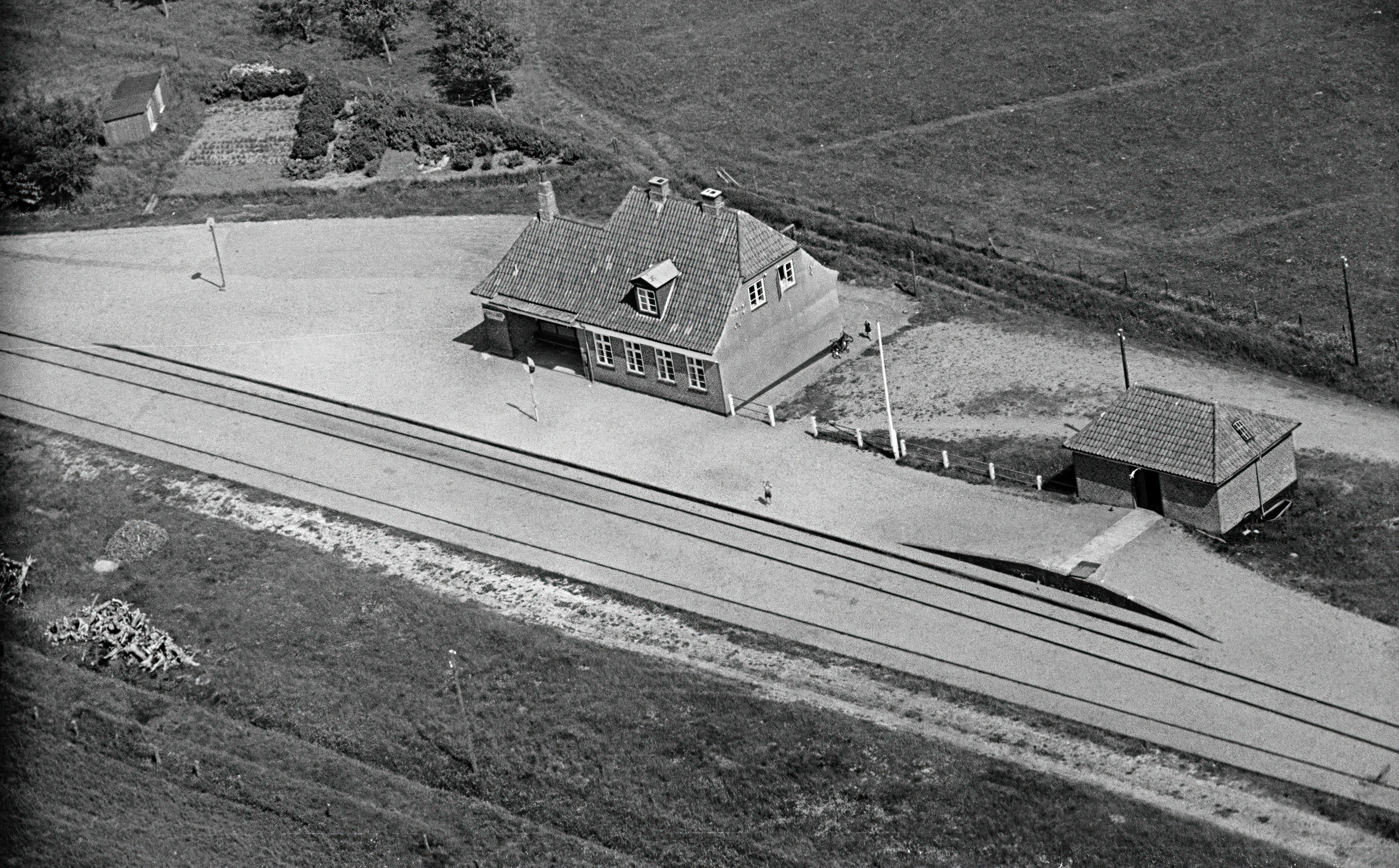 Billede af Gravlund (VaGJ) Station. Billede af Gravlund (VaGJ) Station.