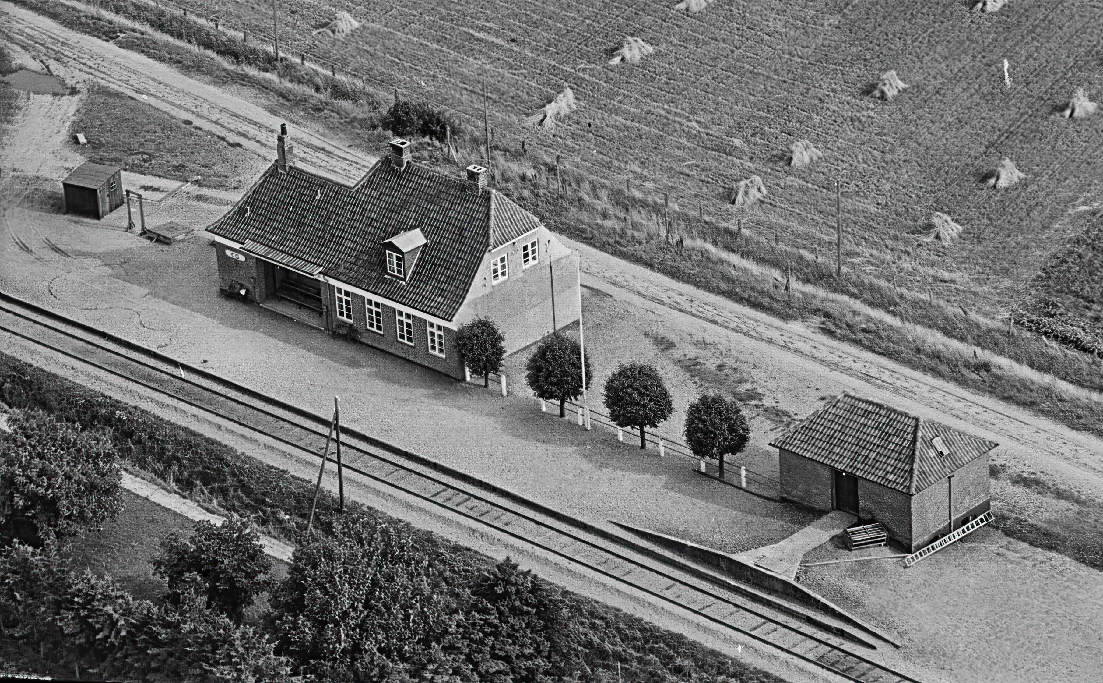 Billede af Eg Station. Billede af Eg Station.