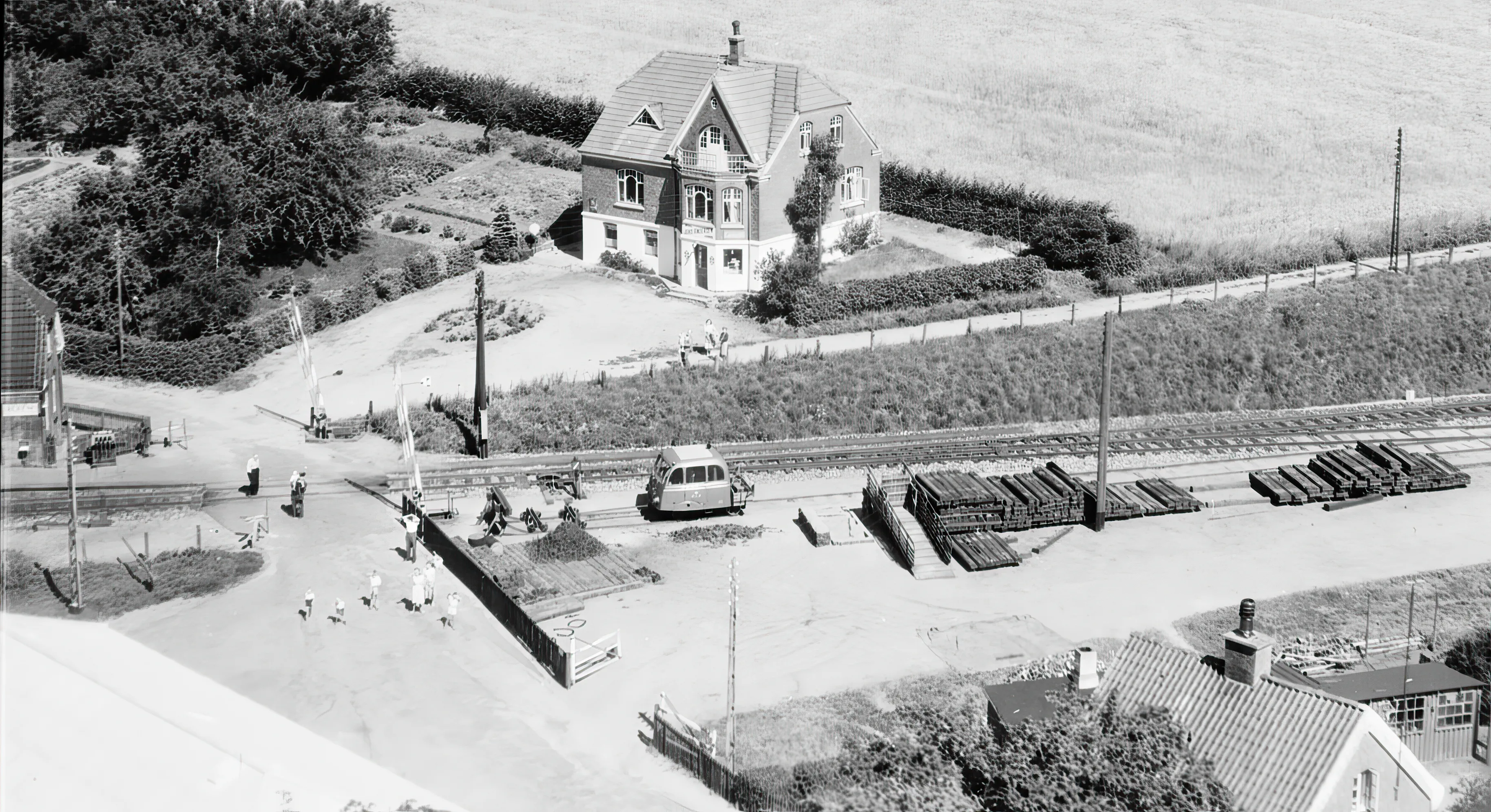 Billede af banebilen ved Alken Station.