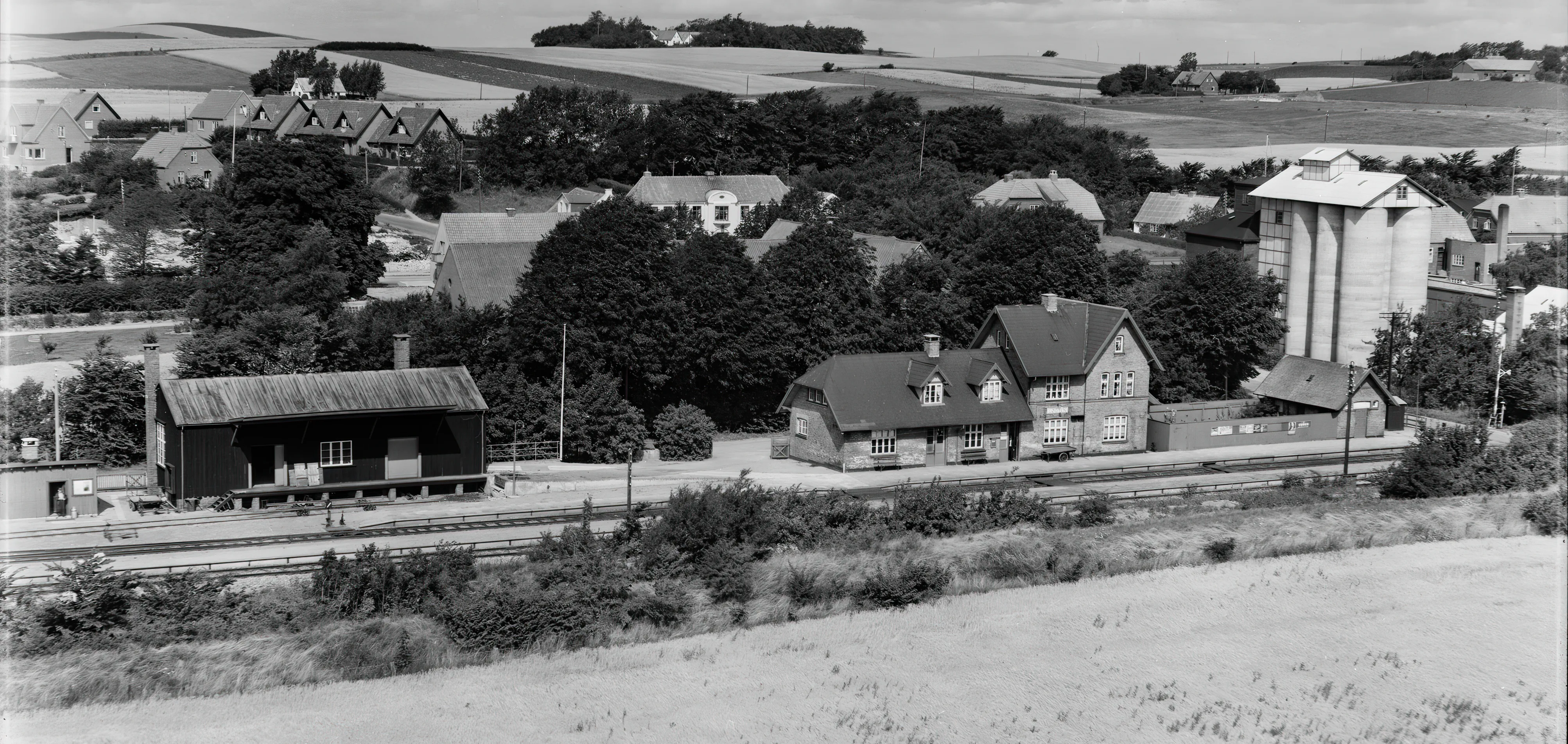 Billede af Løgten Station.