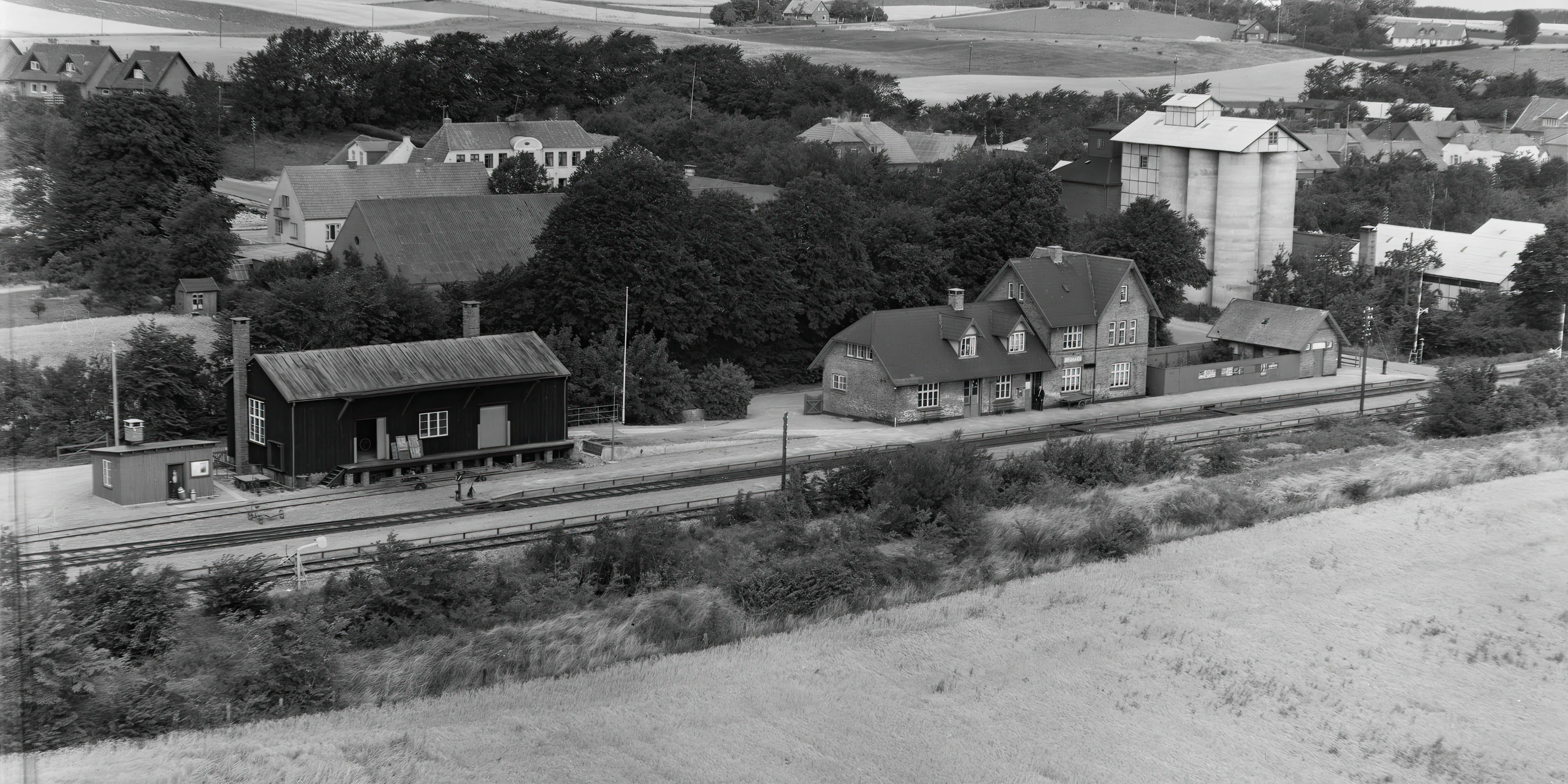 Billede af Løgten Station.