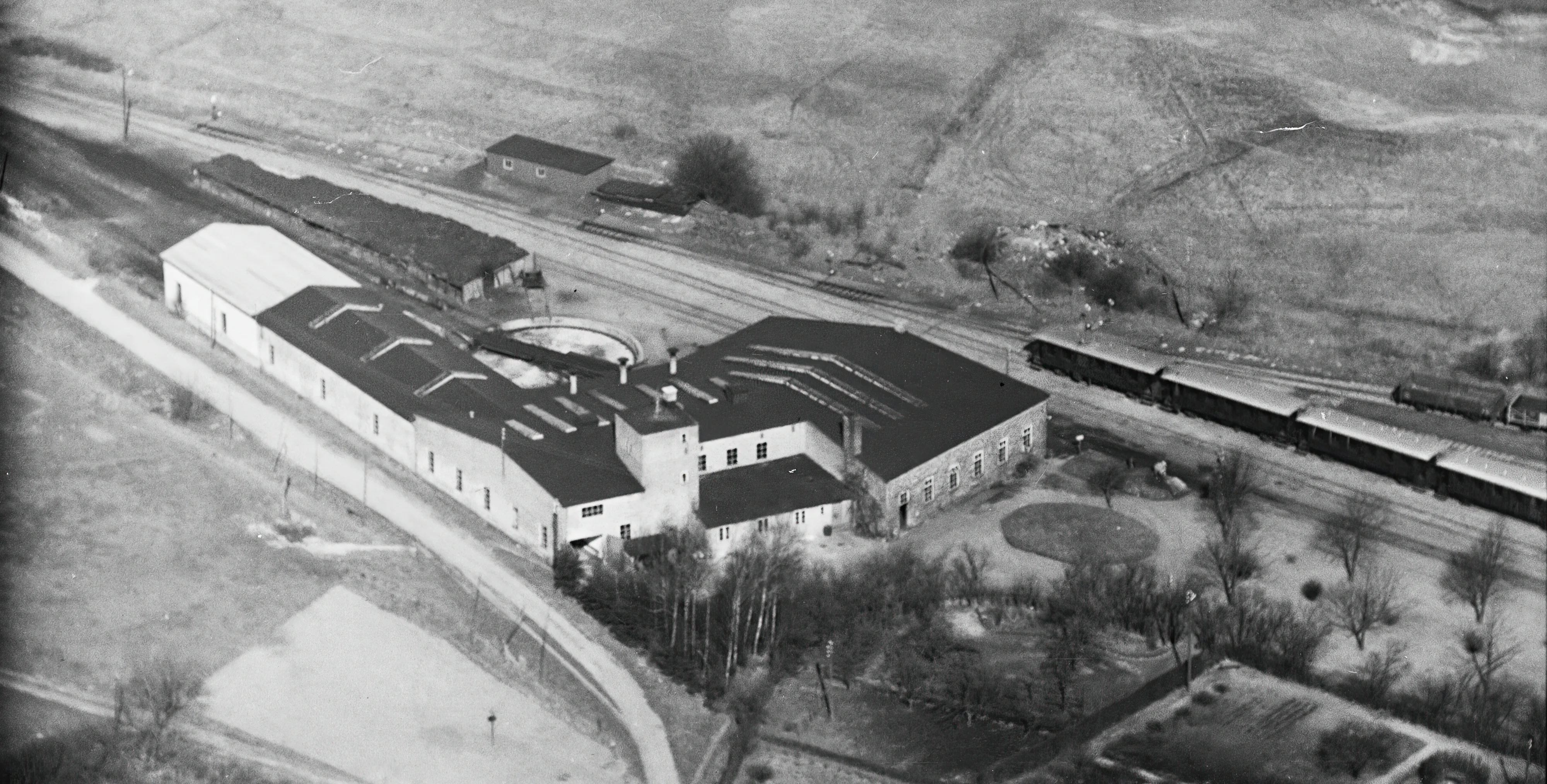 Billede af Mariager Stations remise. Billede af Mariager Stations remise.