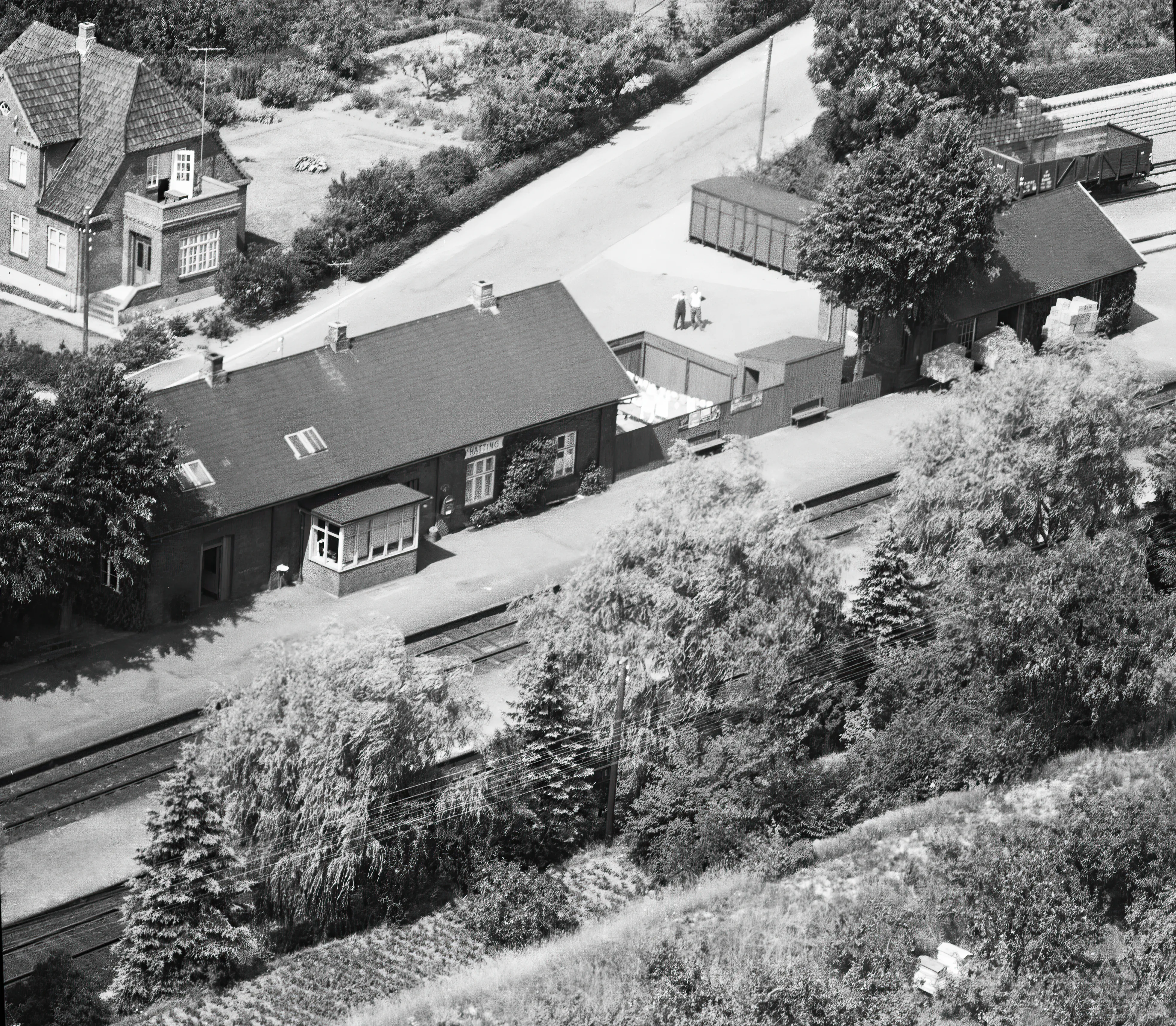 Billede af Hatting Holdeplads med sidespor. Billede af Hatting Holdeplads med sidespor.