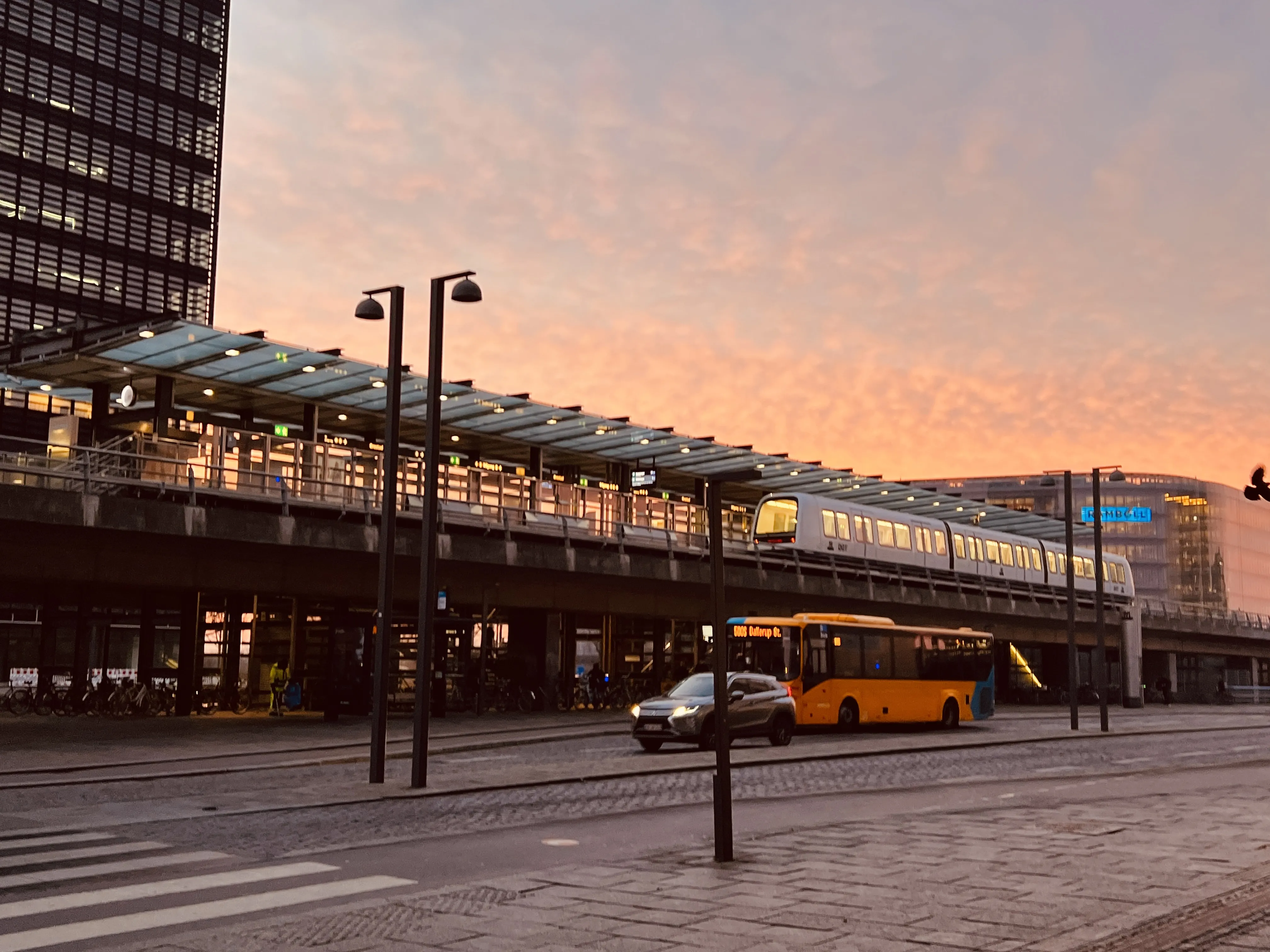 Billede af Ørestad Metrostation.