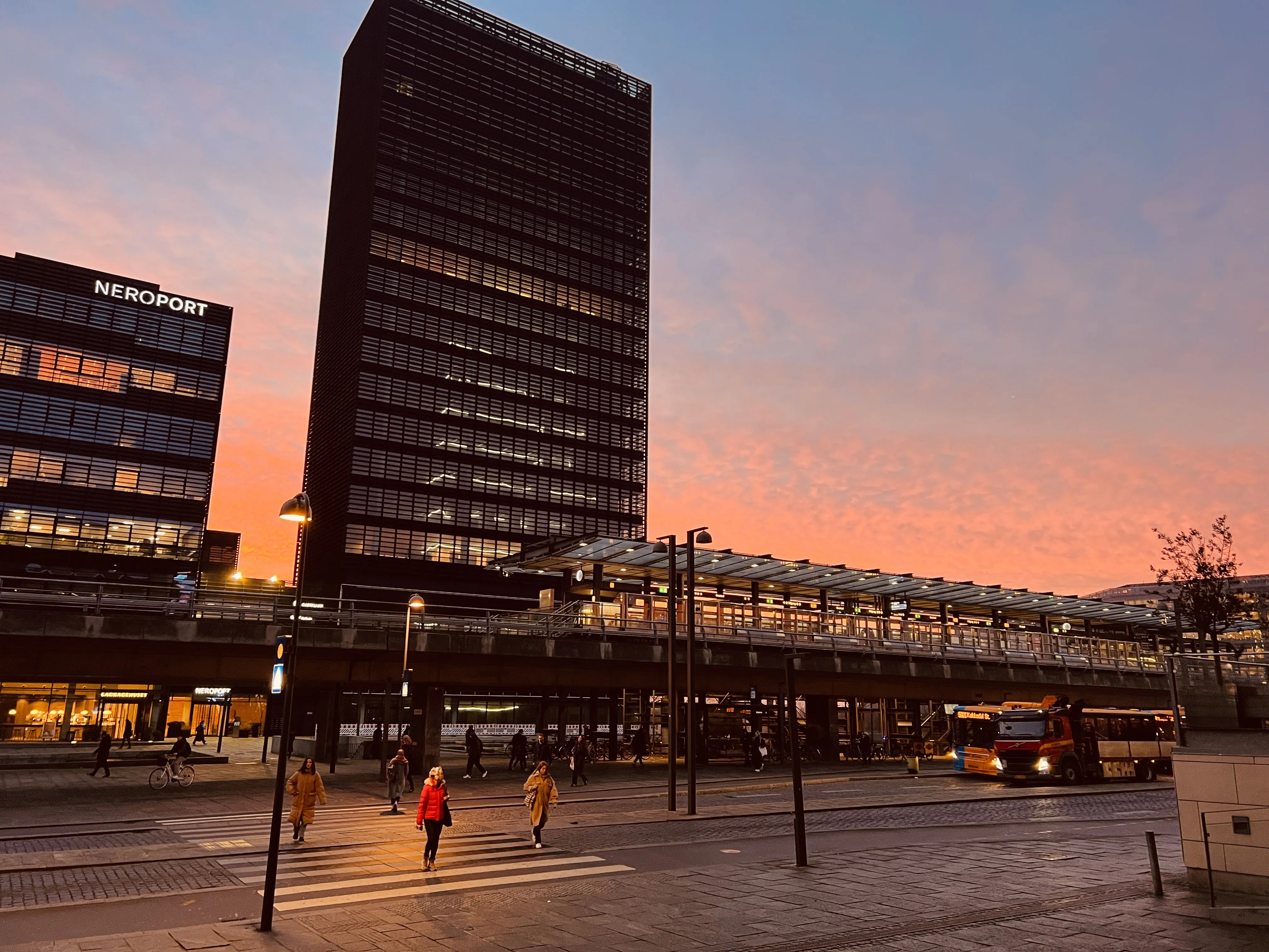 Billede af Ørestad Metrostation.