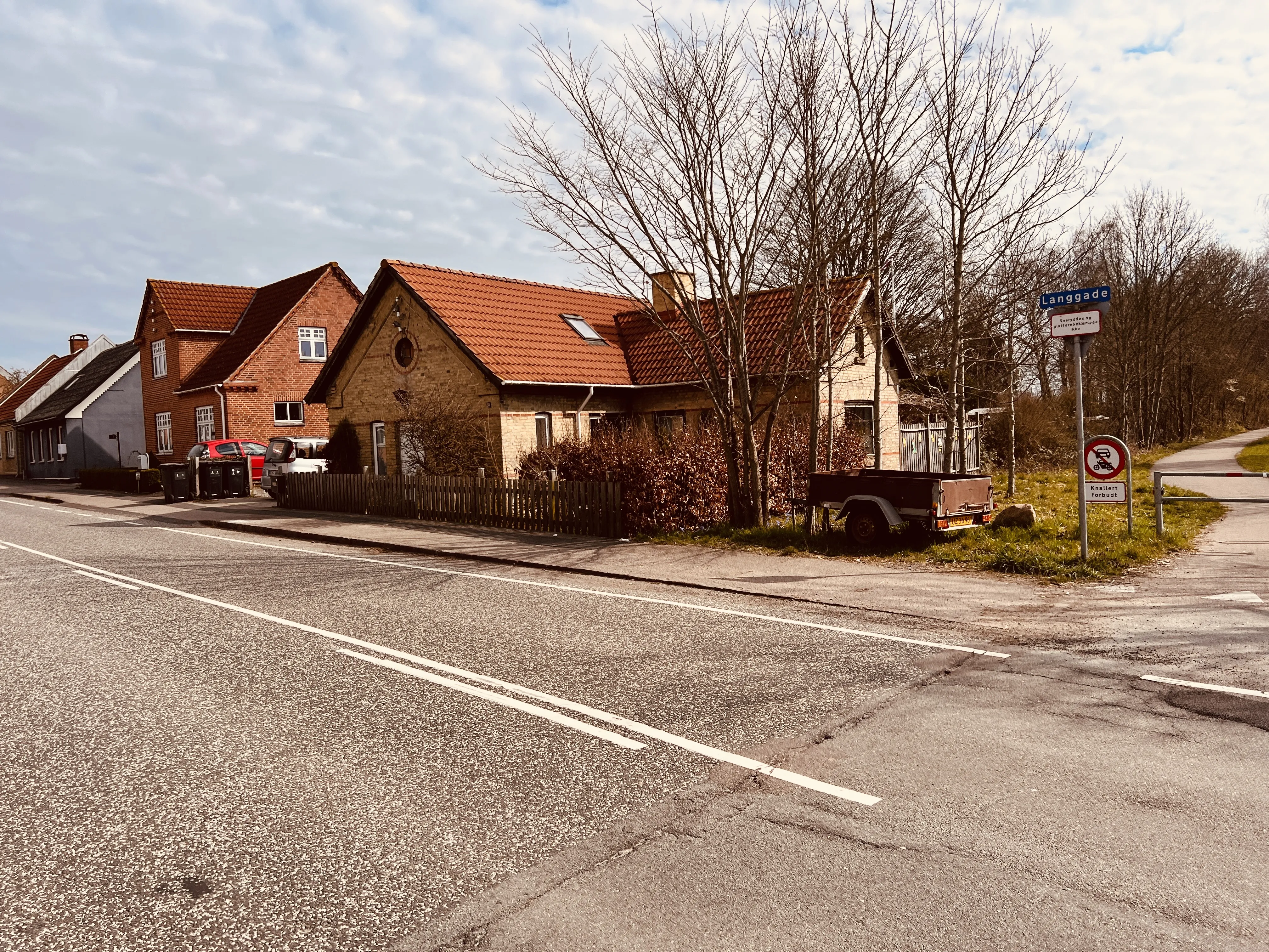 Billede af vogterhuset ved Sandved Station.