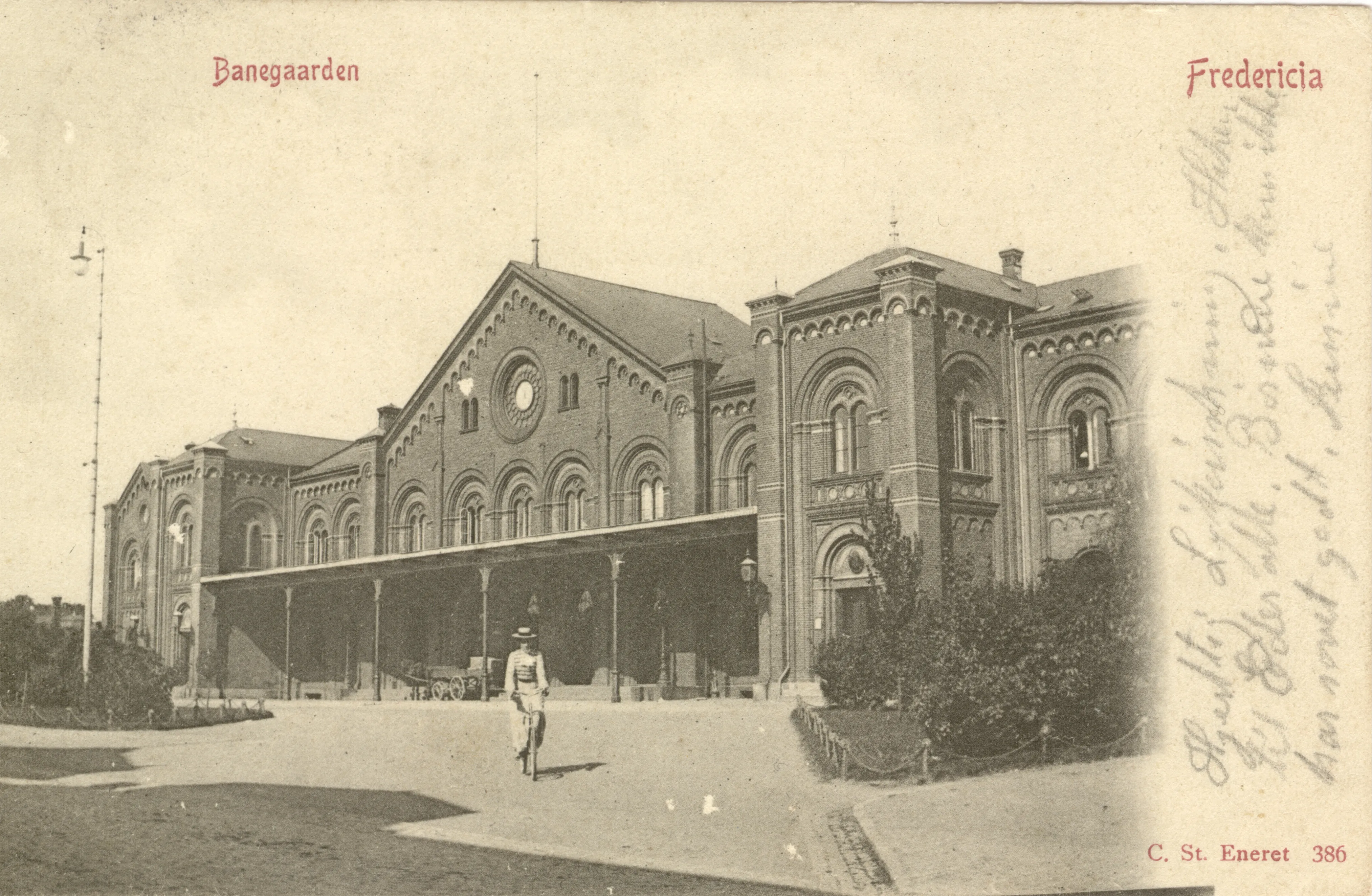 Postkort med Fredericia Banegård.