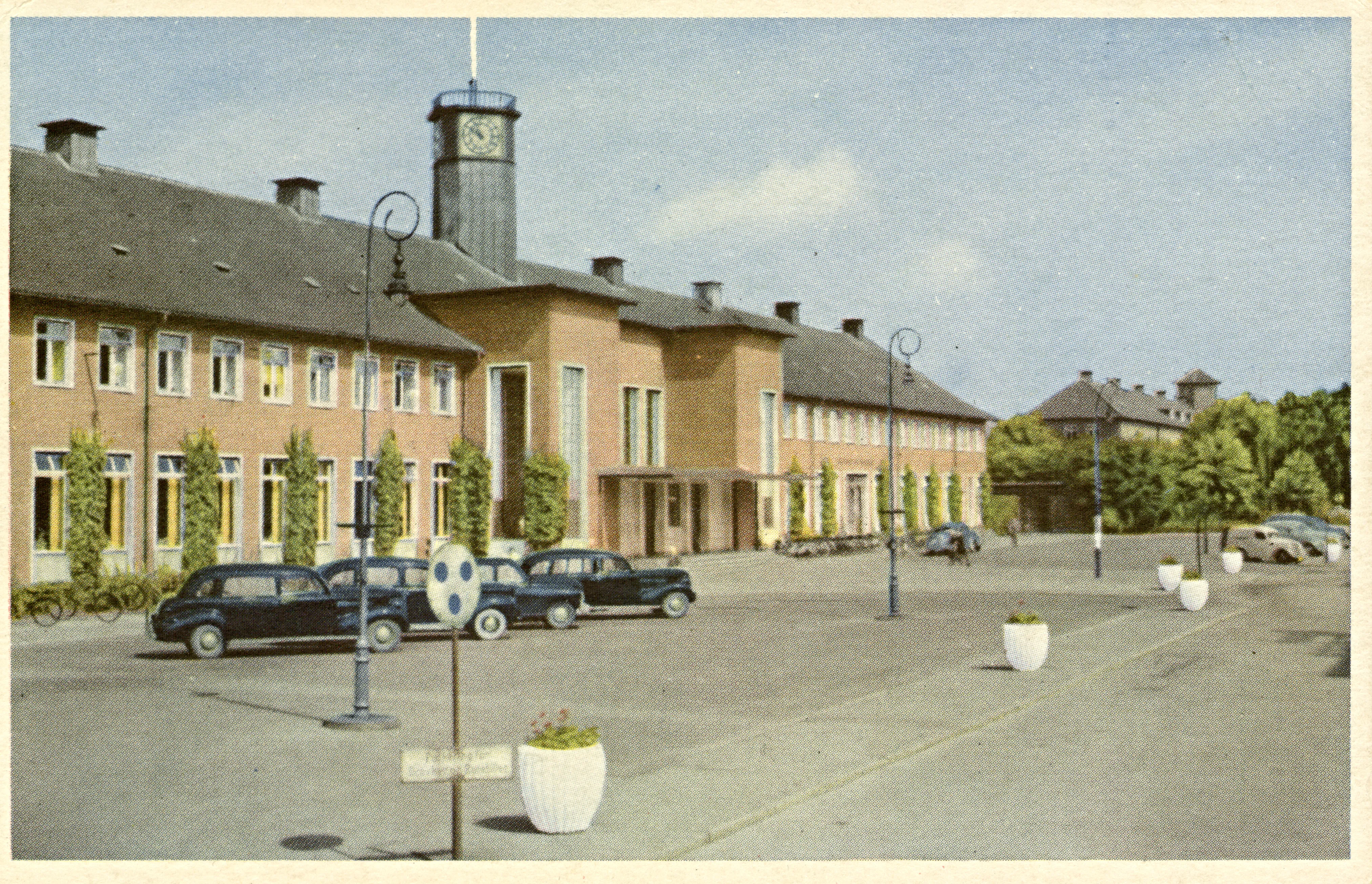 Postkort med Fredericia Banegård.