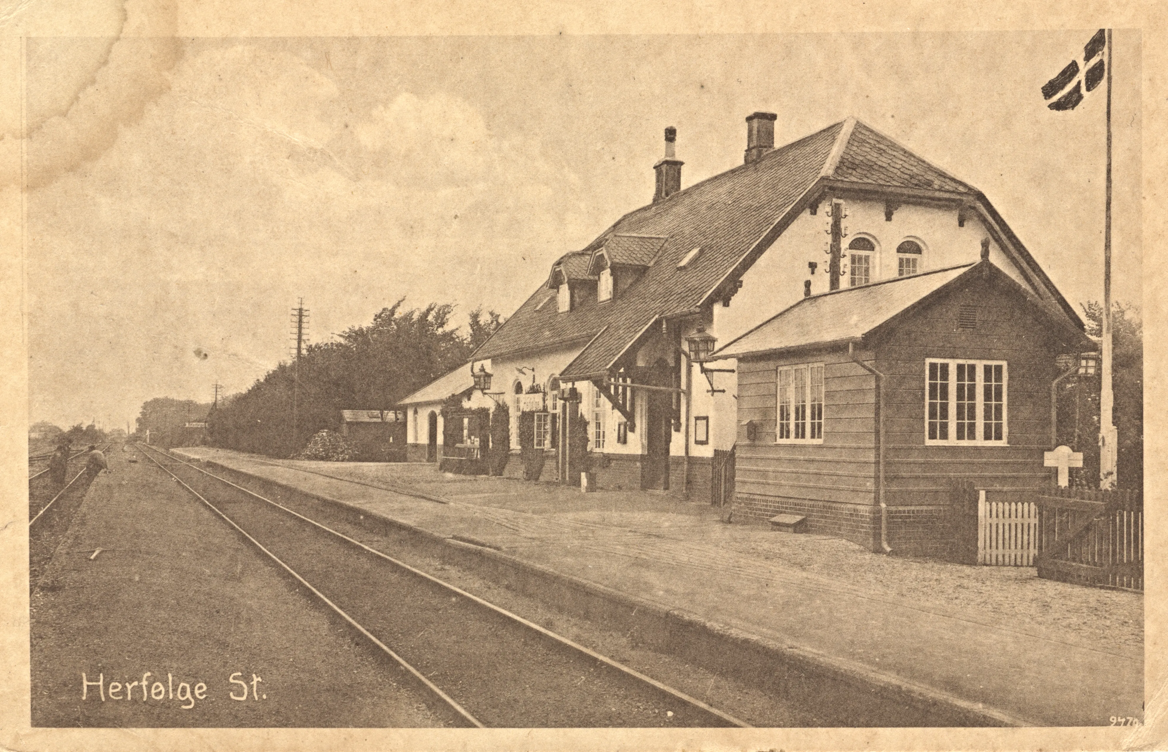 Postkort med Herfølge Station. Postkort med Herfølge Station.