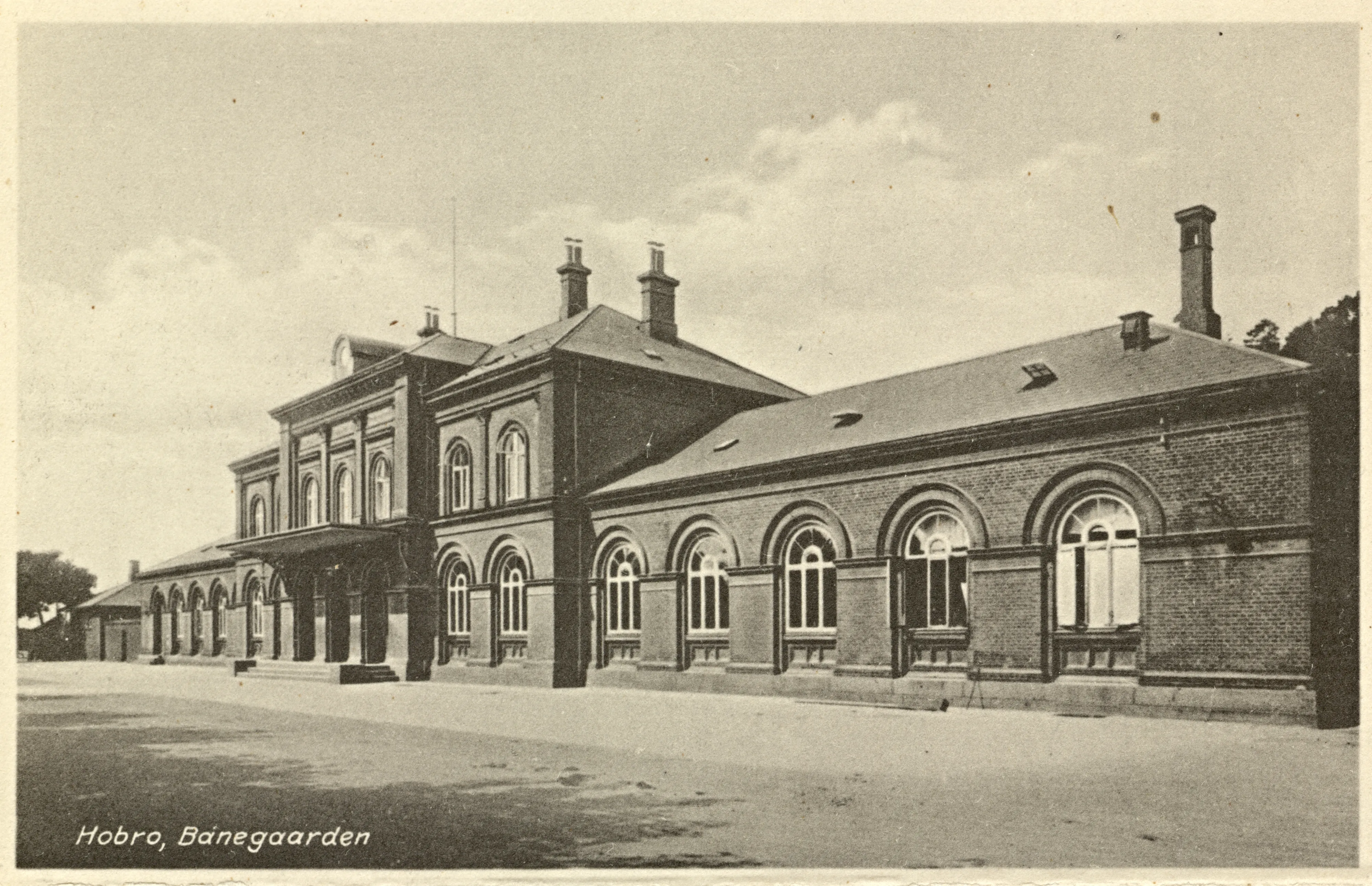 Postkort med Hobro Station. Postkort med Hobro Station.