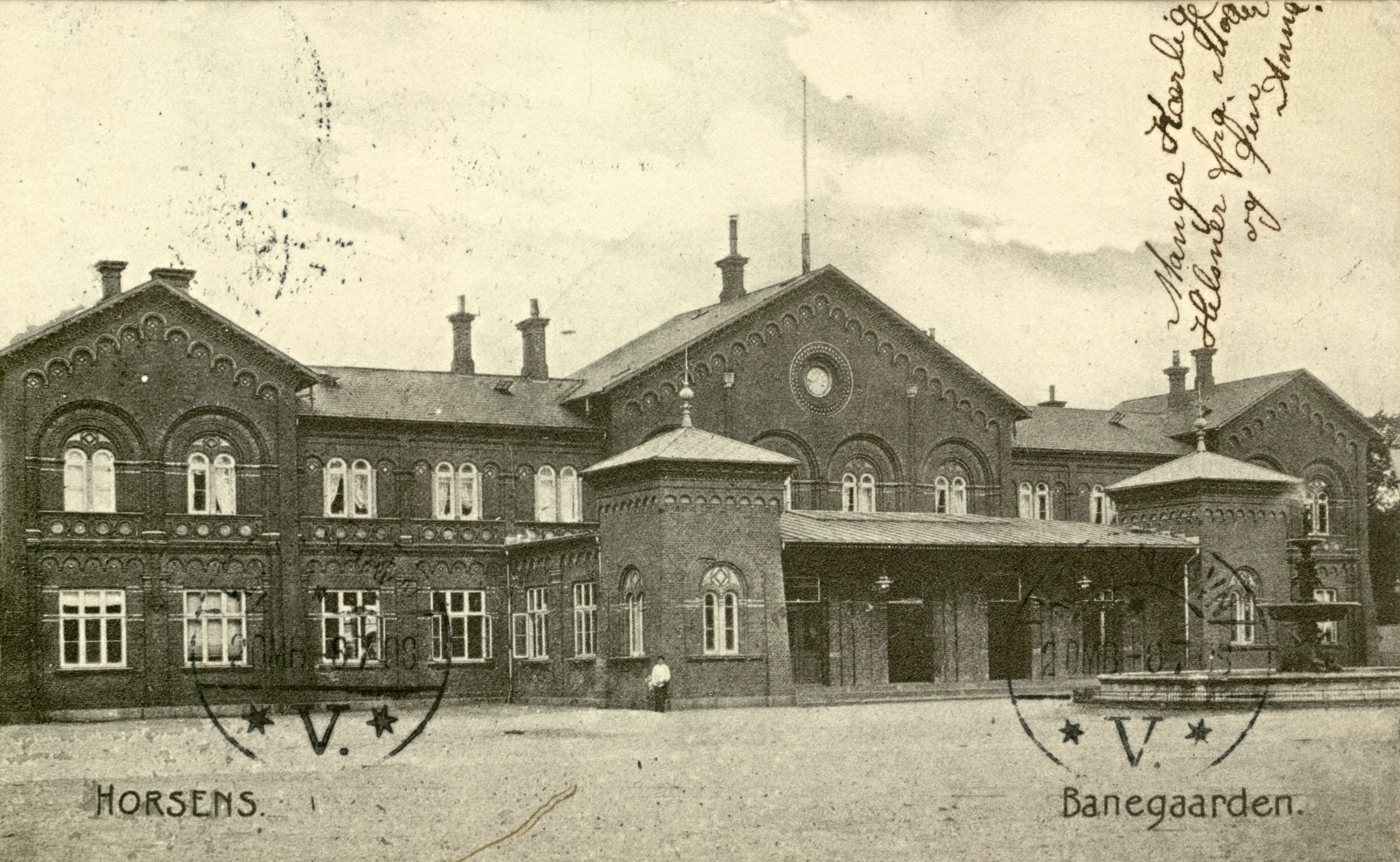 Postkort med Horsens Banegård. Postkort med Horsens Banegård.