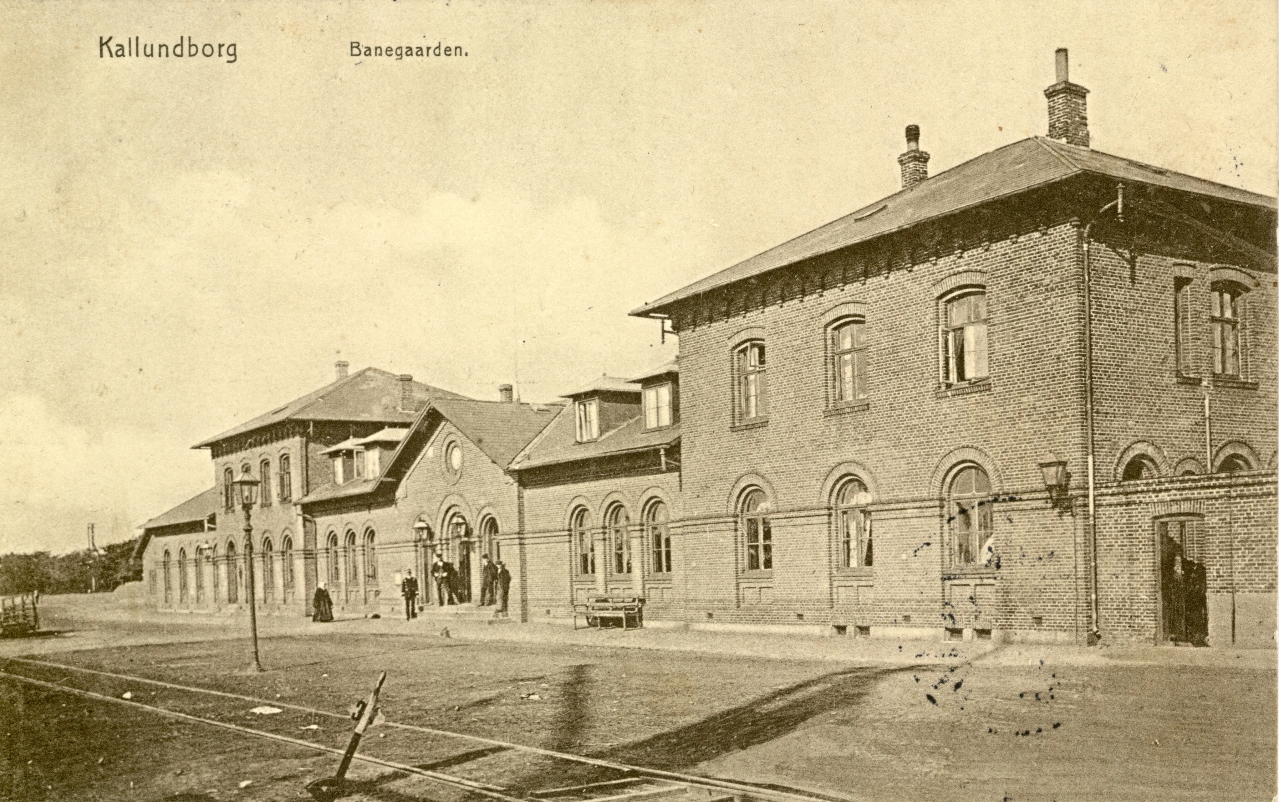 Postkort med Kalundborg Station. Postkort med Kalundborg Station.