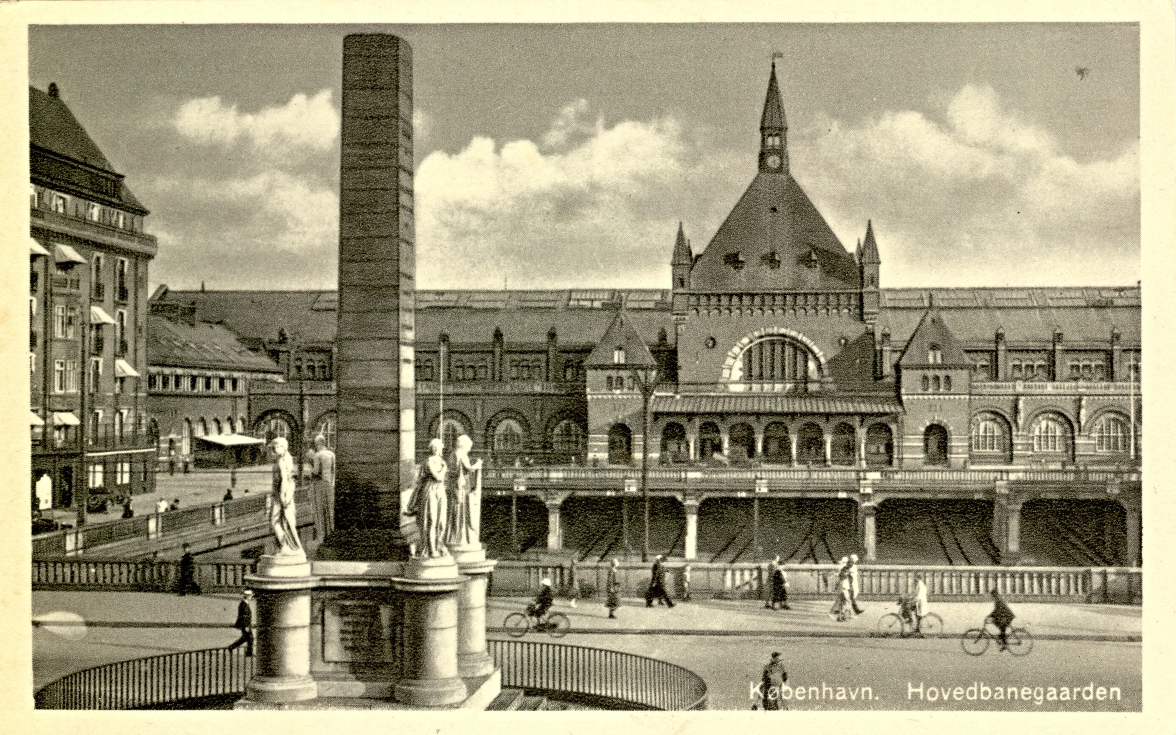 Postkort med København Hovedbanegård. Postkort med København Hovedbanegård.