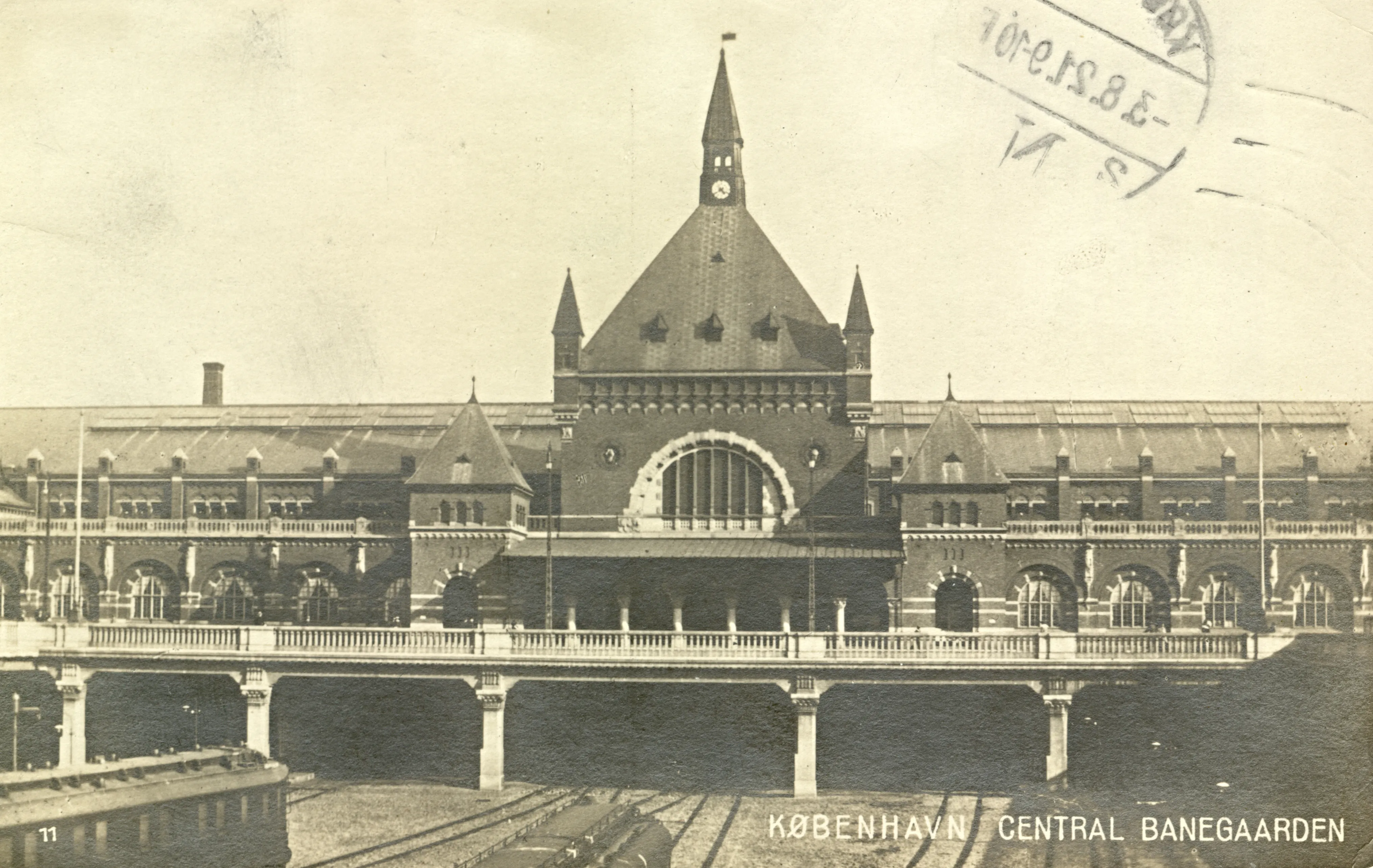 Postkort med København Hovedbanegård. Postkort med København Hovedbanegård.