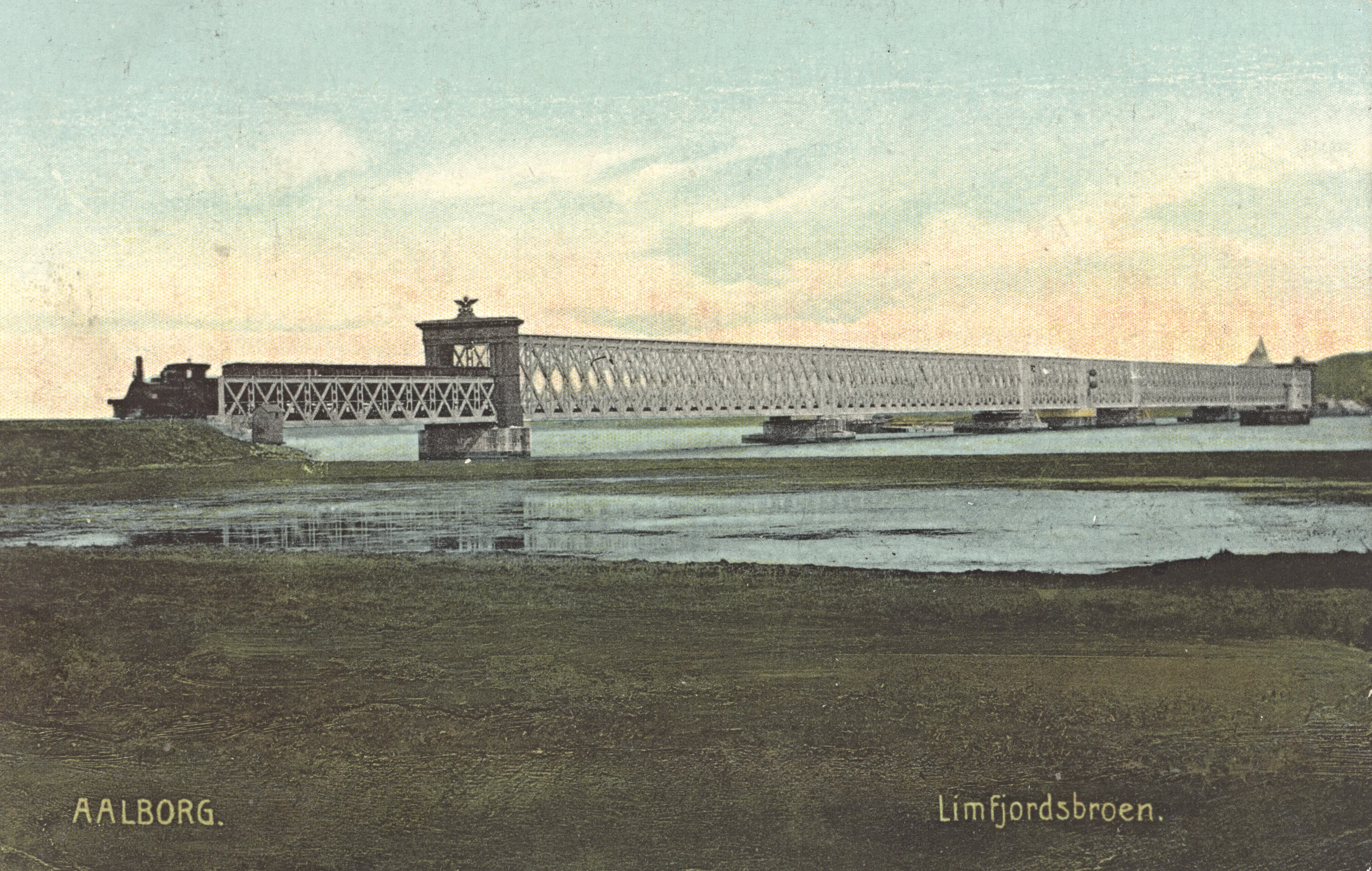 Postkort med Limfjordsbroen Jernbanebro. Postkort med Limfjordsbroen Jernbanebro.