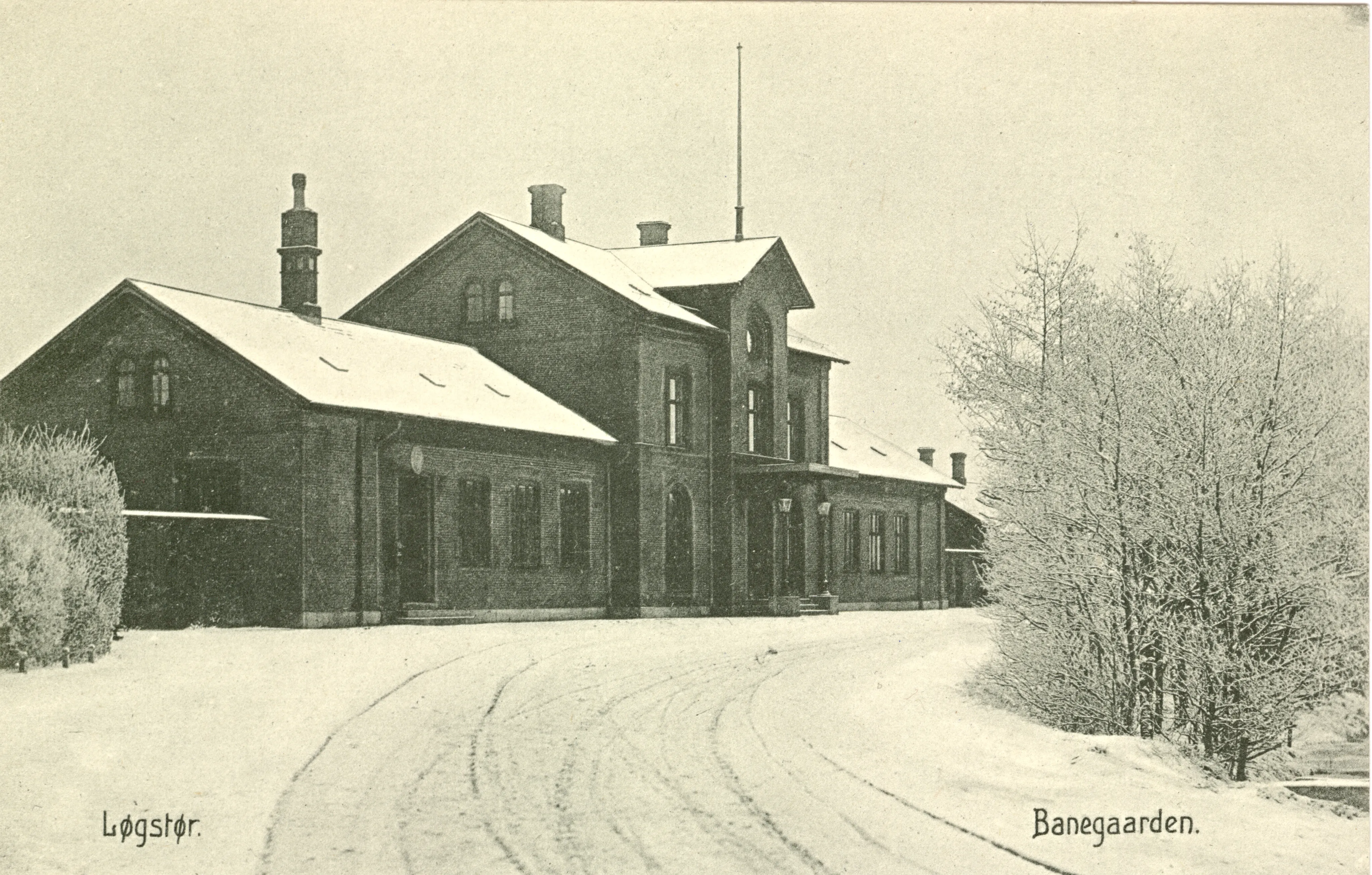 Postkort med Løgstør Station. Postkort med Løgstør Station.