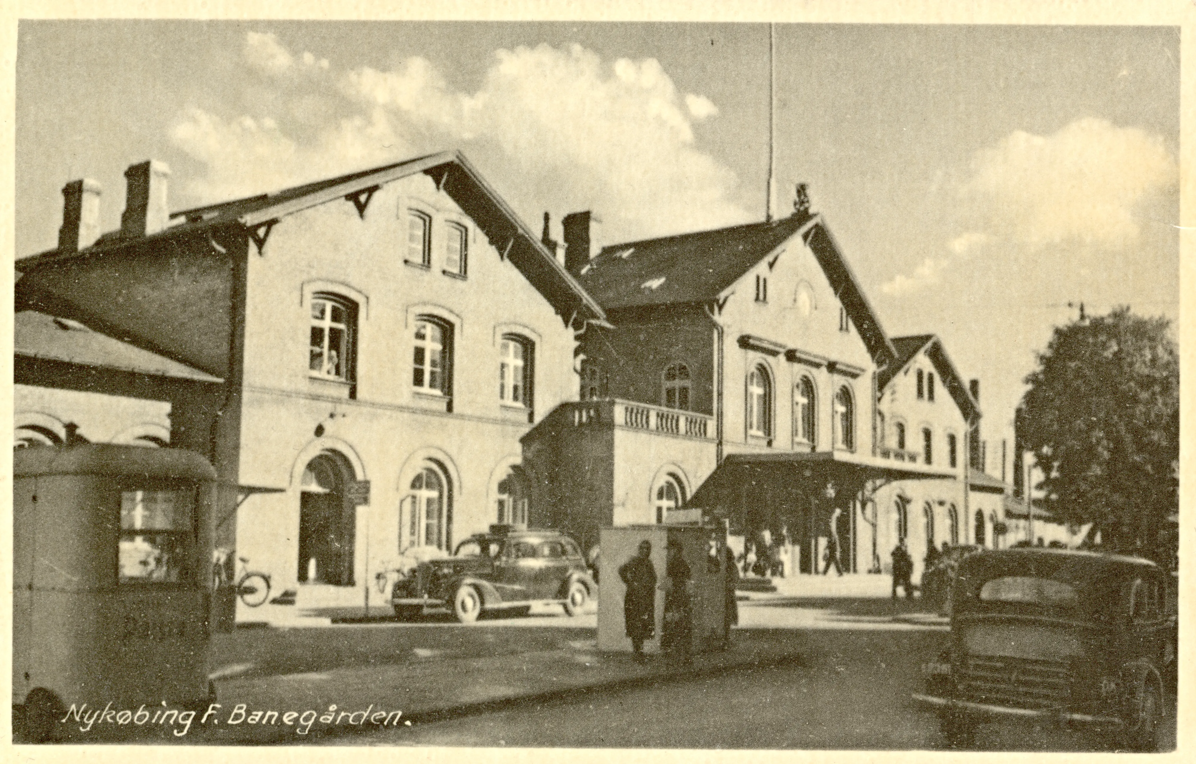 Postkort med Nykøbing Falster Station. Postkort med Nykøbing Falster Station.