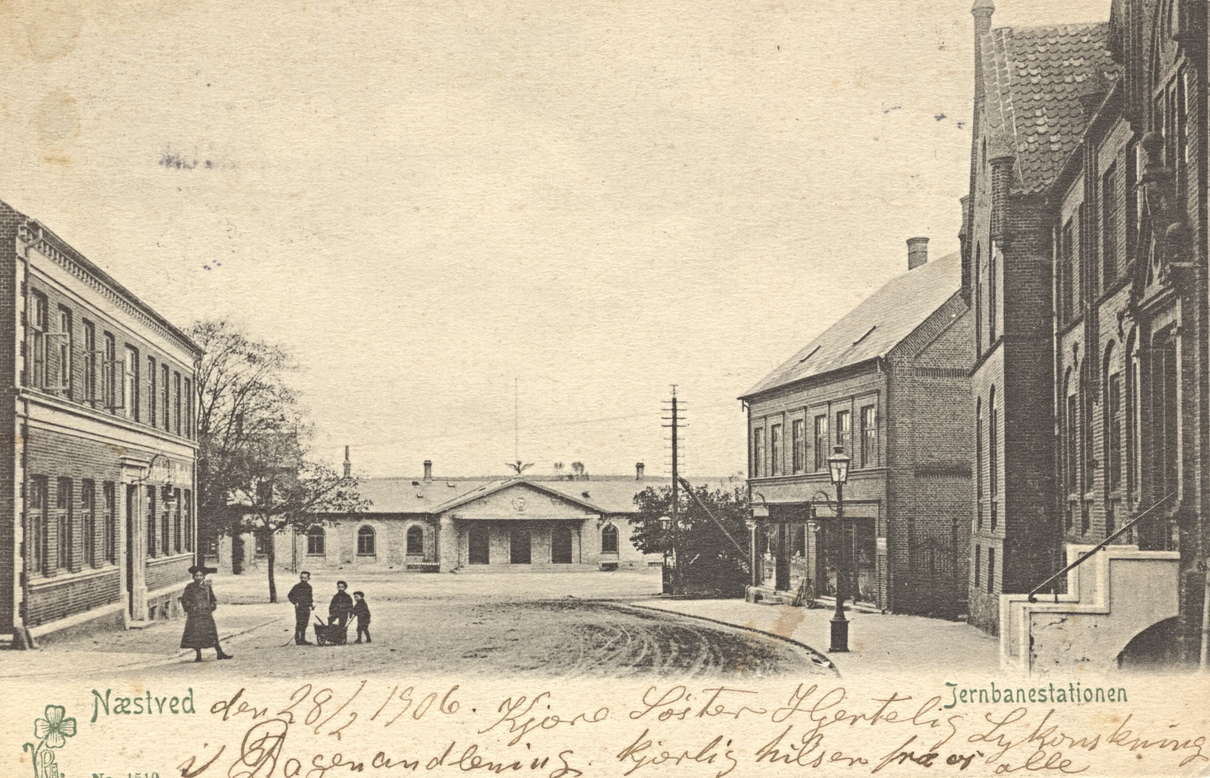 Postkort med Næstved Station.