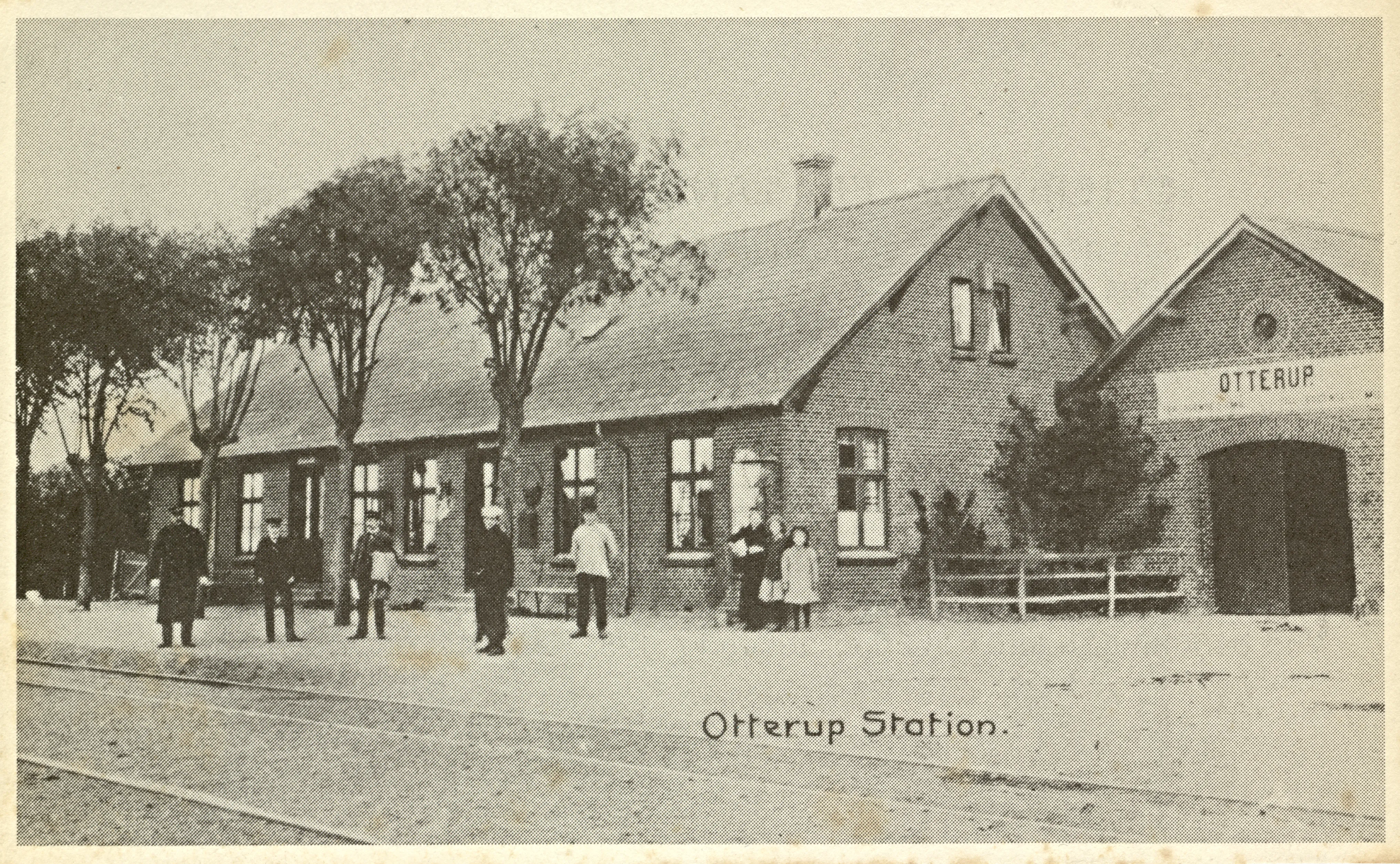 Postkort med Otterup Station. Postkort med Otterup Station.